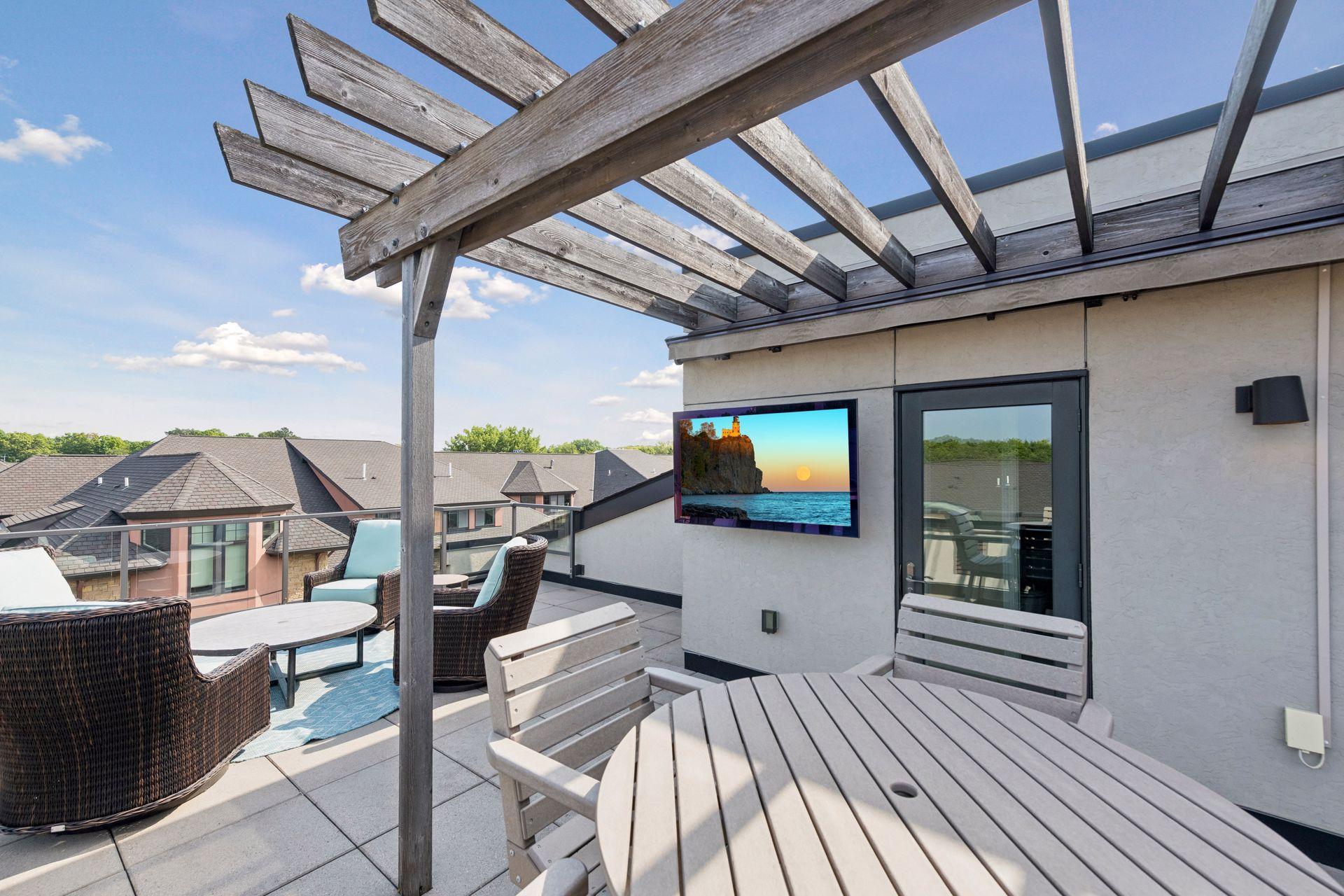 View of Residential at 875 Lake Street #401, Wayzata MN 55391, Wayzata (38 of 52) - Mike Wilen | Minnesota Team Real Estate