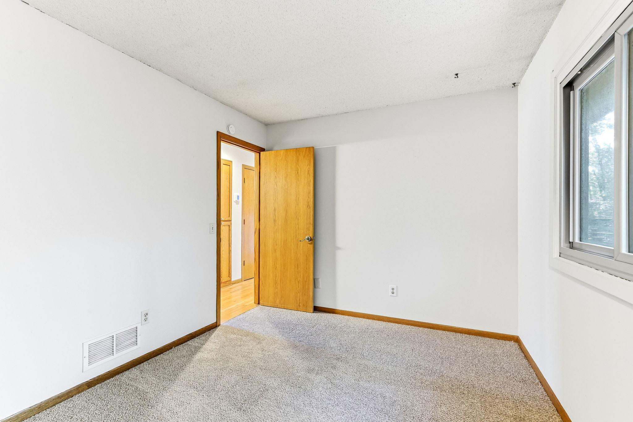 View of Residential at 762 Elrene Court, Eagan MN 55123, Eagan (17 of 30) - Mike Wilen | Minnesota Team Real Estate