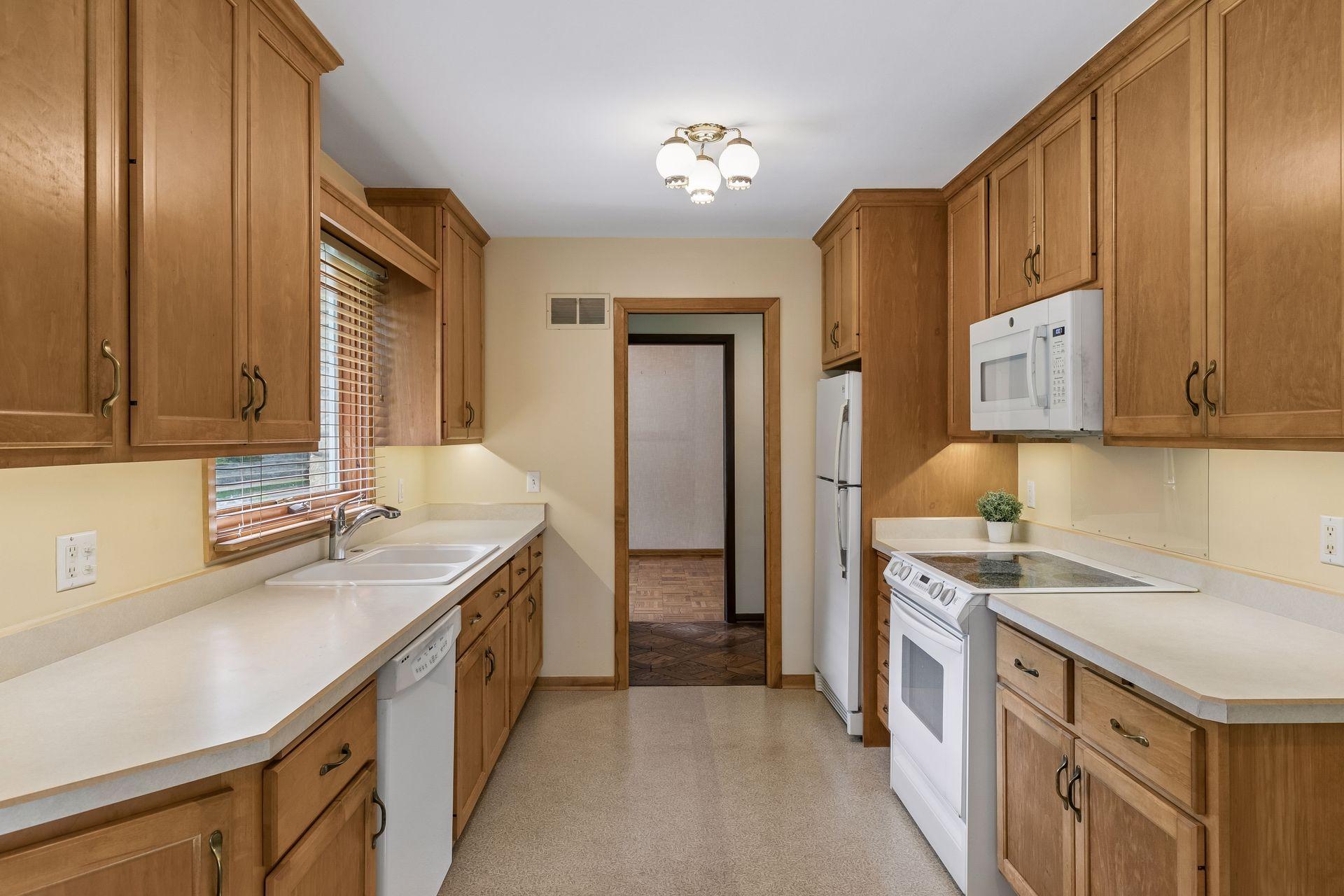 View of Residential at 2024 Drew Avenue, Minneapolis MN 55416, Minneapolis (15 of 48) - Mike Wilen | Minnesota Team Real Estate