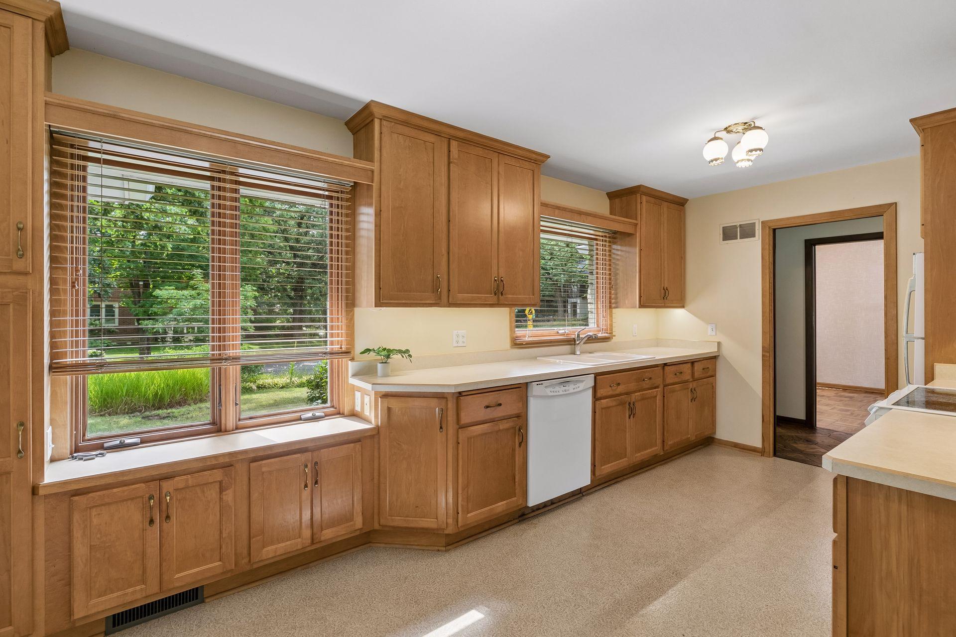 View of Residential at 2024 Drew Avenue, Minneapolis MN 55416, Minneapolis (16 of 48) - Mike Wilen | Minnesota Team Real Estate