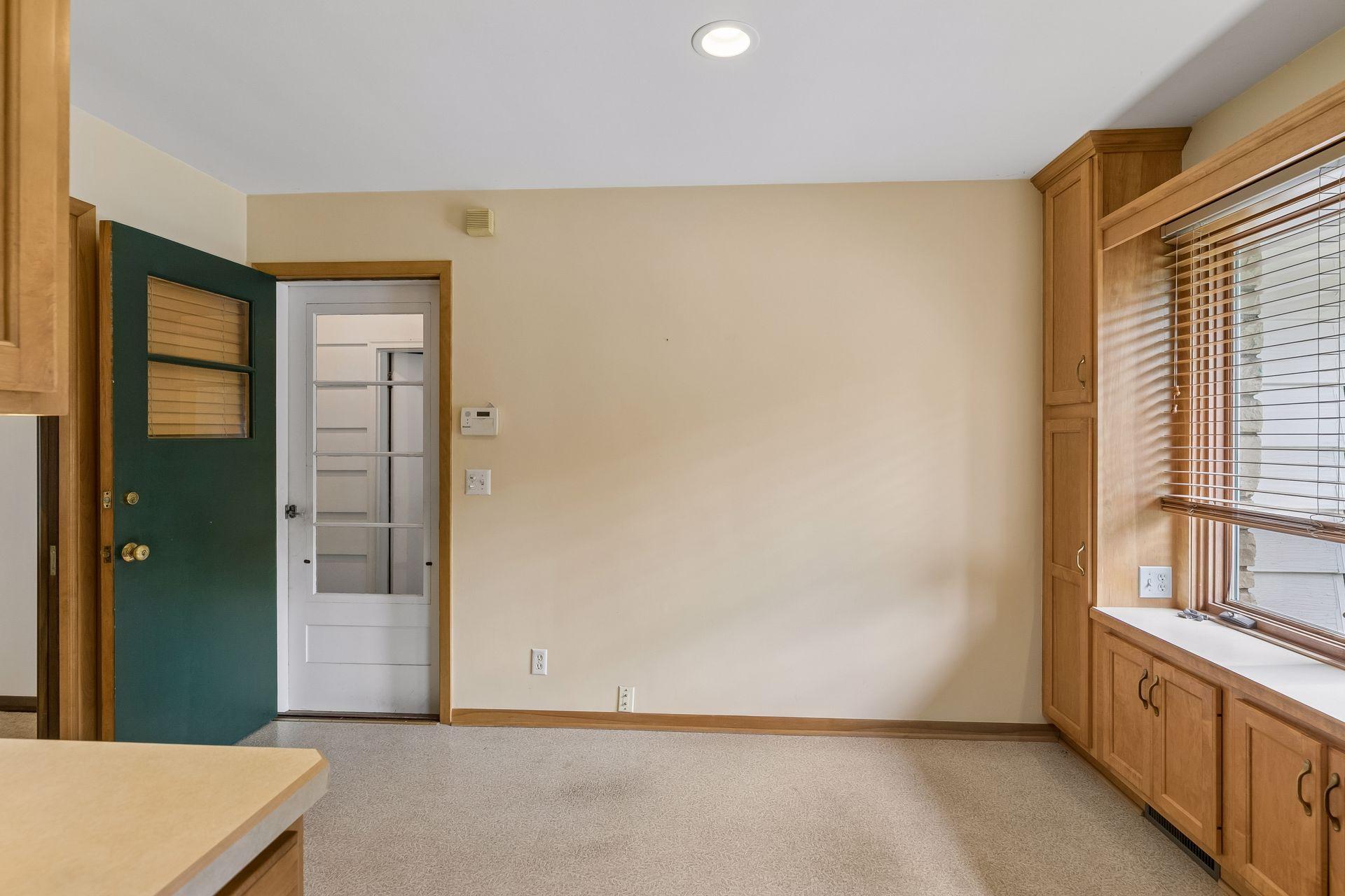 View of Residential at 2024 Drew Avenue, Minneapolis MN 55416, Minneapolis (19 of 48) - Mike Wilen | Minnesota Team Real Estate
