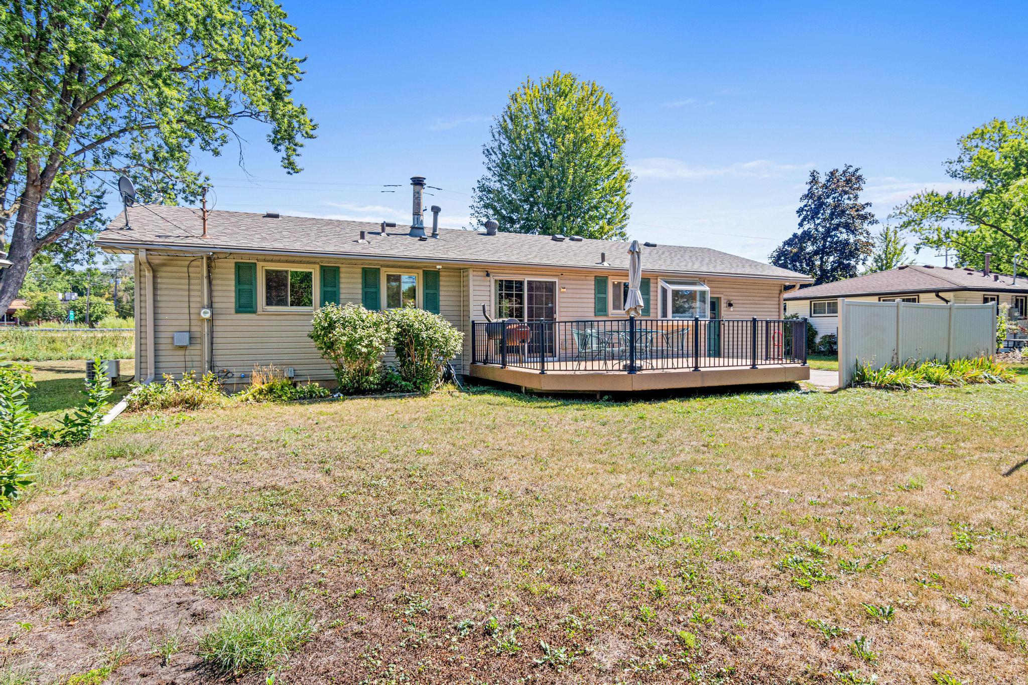 View of Residential at 6810 Brookview Drive, Fridley MN 55432, Fridley (24 of 32) - Mike Wilen | Minnesota Team Real Estate