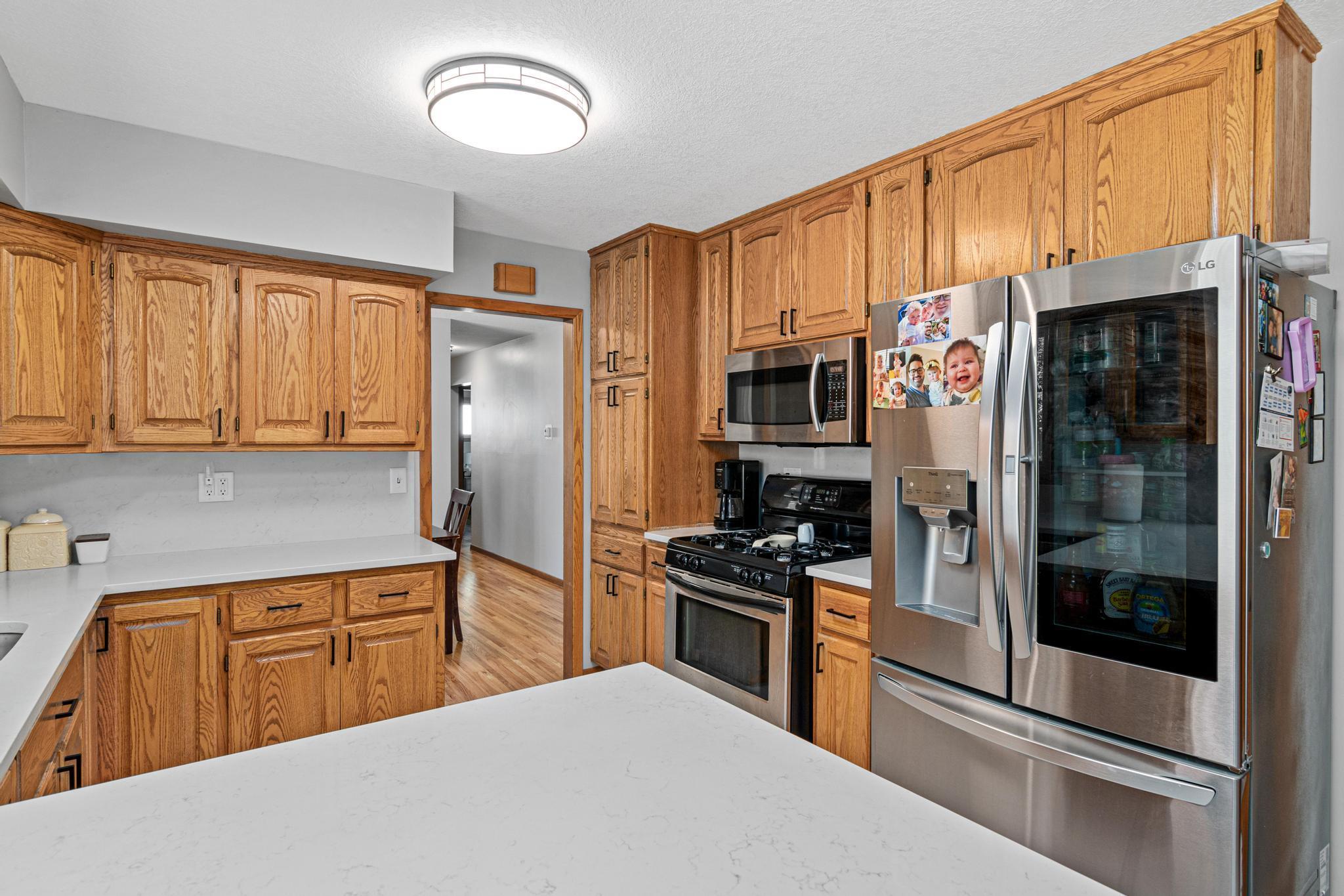 View of Residential at 6810 Brookview Drive, Fridley MN 55432, Fridley (11 of 32) - Mike Wilen | Minnesota Team Real Estate