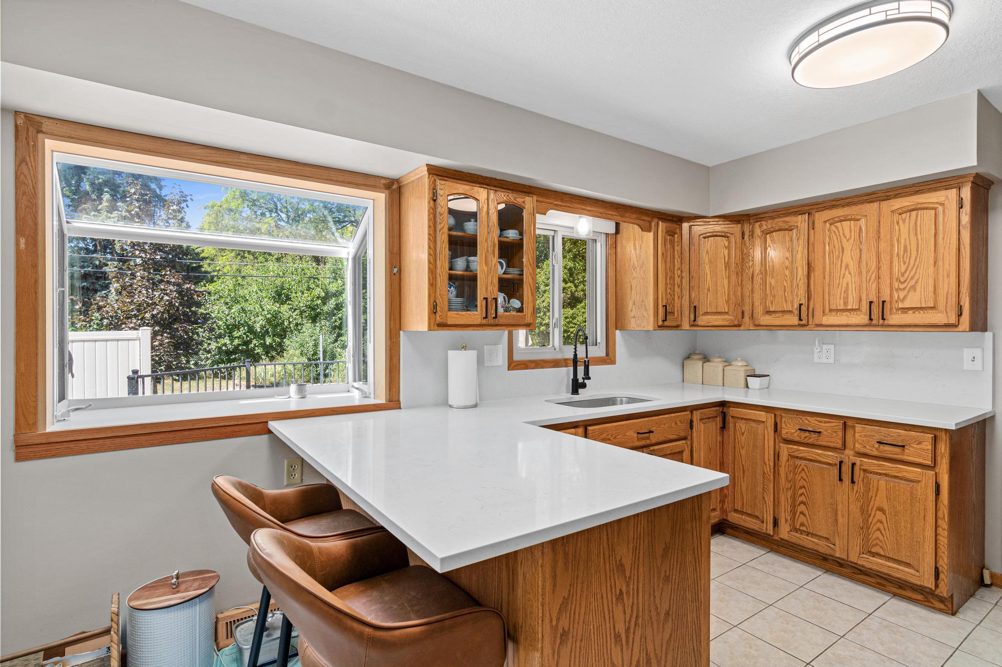 View of Residential at 6810 Brookview Drive, Fridley MN 55432, Fridley (8 of 32) - Mike Wilen | Minnesota Team Real Estate