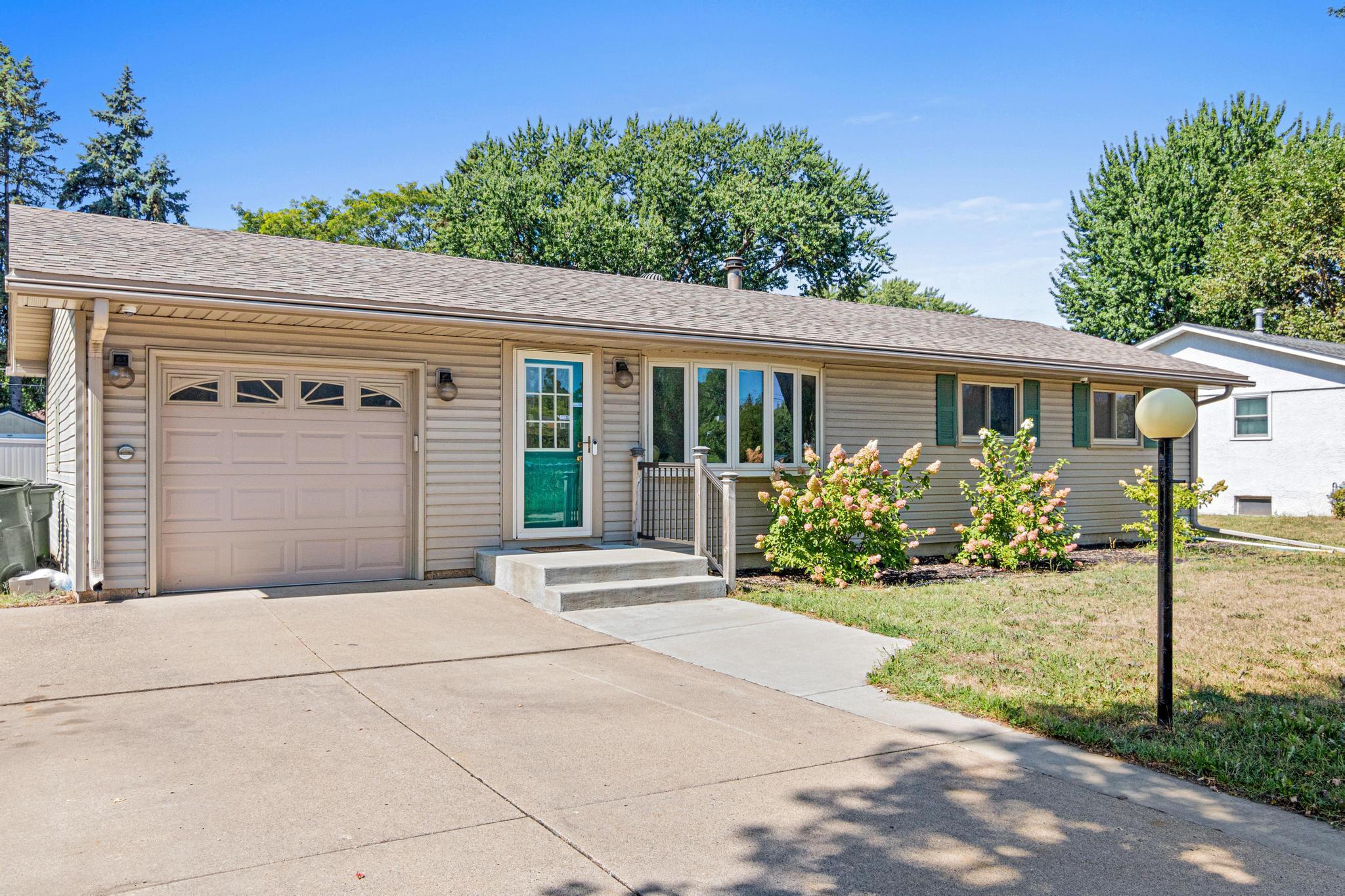 View of Residential at 6810 Brookview Drive, Fridley MN 55432, Fridley (27 of 32) - Mike Wilen | Minnesota Team Real Estate