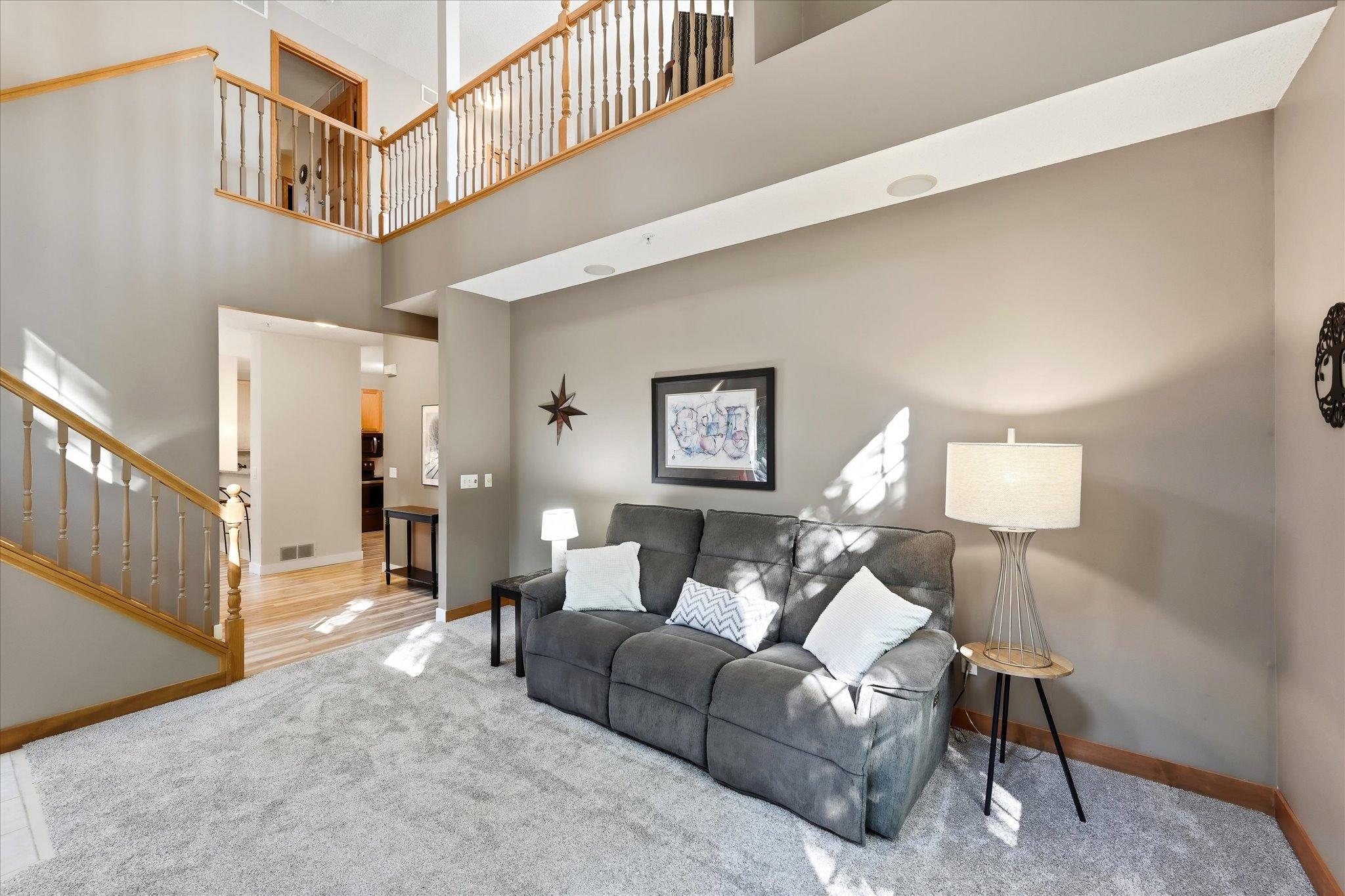 View of Residential at 14355 Raymond Lane, Eden Prairie MN 55347, Eden Prairie (8 of 28) - Mike Wilen | Minnesota Team Real Estate