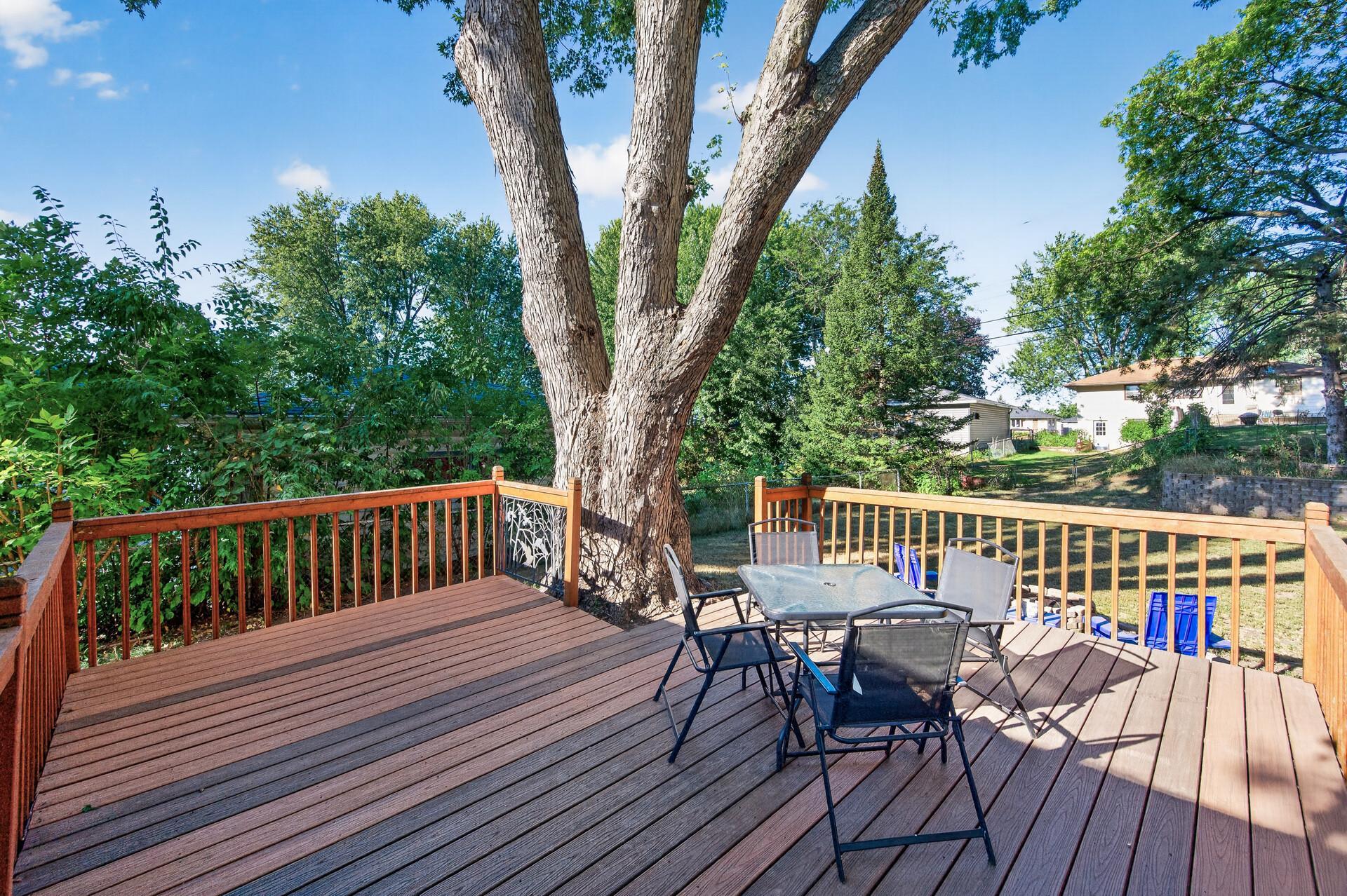 View of Residential at 180 Grenadier Avenue, Oakdale MN 55128, Oakdale (36 of 40) - Mike Wilen | Minnesota Team Real Estate