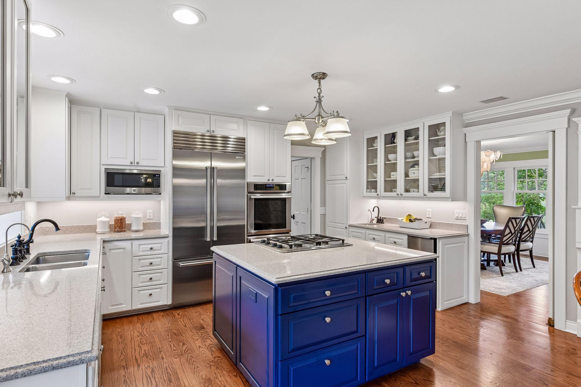 View of Residential at 330 Peavey Road, Wayzata MN 55391, Wayzata (18 of 67) - Mike Wilen | Minnesota Team Real Estate