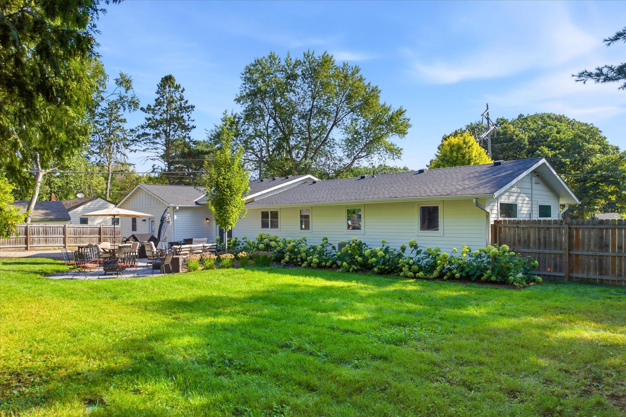 View of Residential at 825 County Road 101, Plymouth MN 55447, Plymouth (34 of 46) - Mike Wilen | Minnesota Team Real Estate