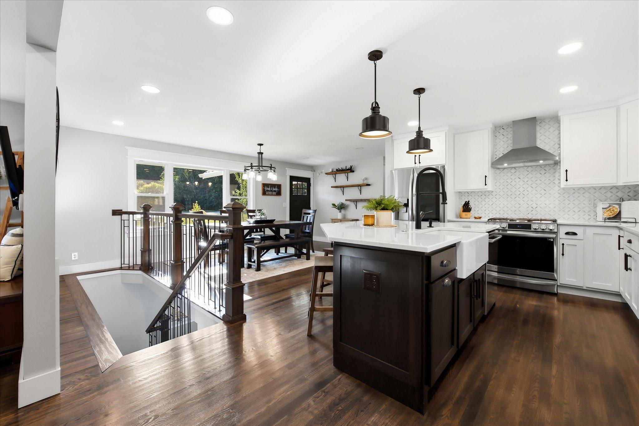 View of Residential at 825 County Road 101, Plymouth MN 55447, Plymouth (9 of 46) - Mike Wilen | Minnesota Team Real Estate