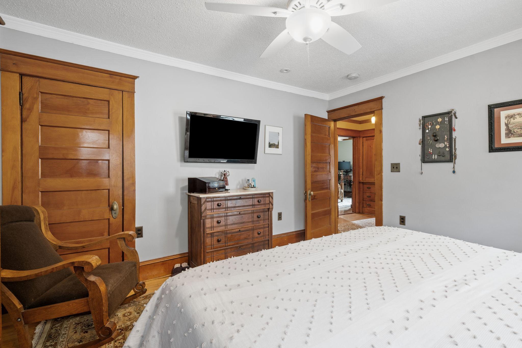 View of Residential at 997 Lincoln Avenue, Saint Paul MN 55105, Saint Paul (24 of 43) - Mike Wilen | Minnesota Team Real Estate