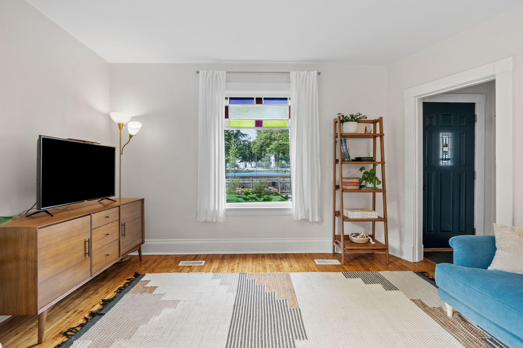 View of Residential at 1830 Hewitt Avenue, Saint Paul MN 55104, Saint Paul (11 of 39) - Mike Wilen | Minnesota Team Real Estate