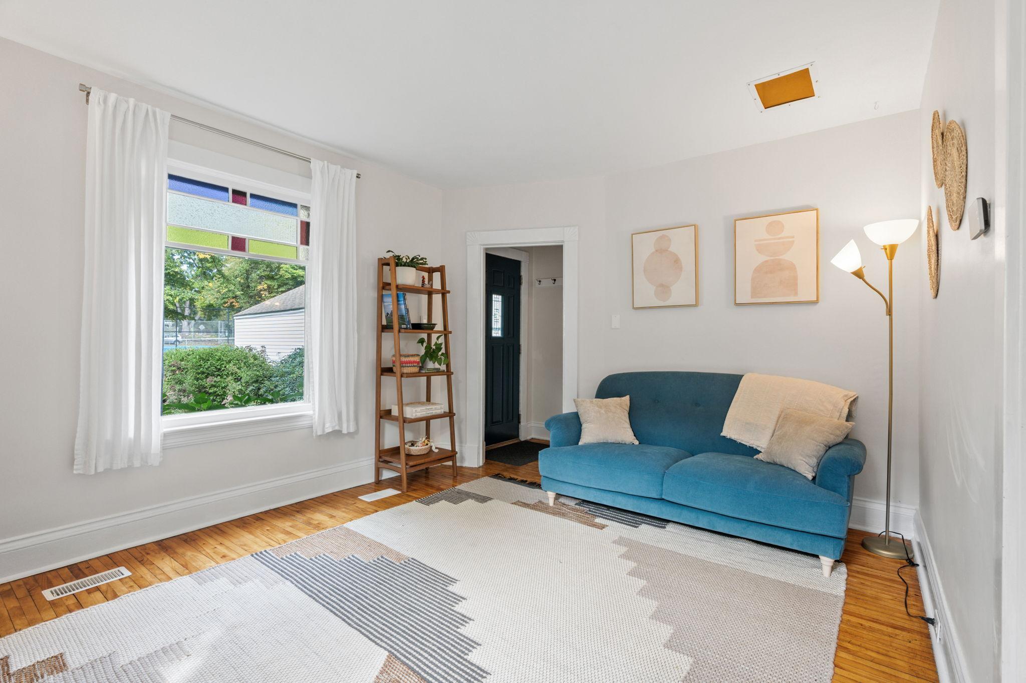 View of Residential at 1830 Hewitt Avenue, Saint Paul MN 55104, Saint Paul (10 of 39) - Mike Wilen | Minnesota Team Real Estate