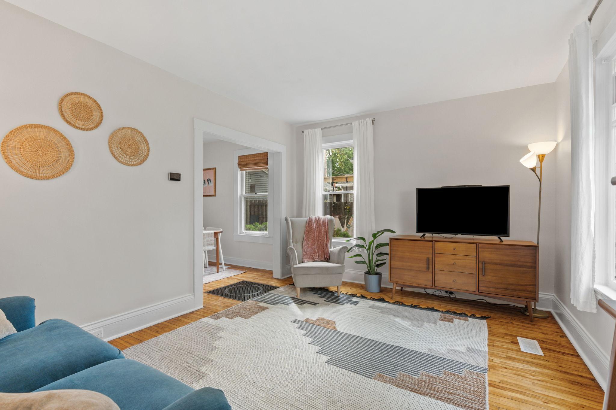 View of Residential at 1830 Hewitt Avenue, Saint Paul MN 55104, Saint Paul (9 of 39) - Mike Wilen | Minnesota Team Real Estate
