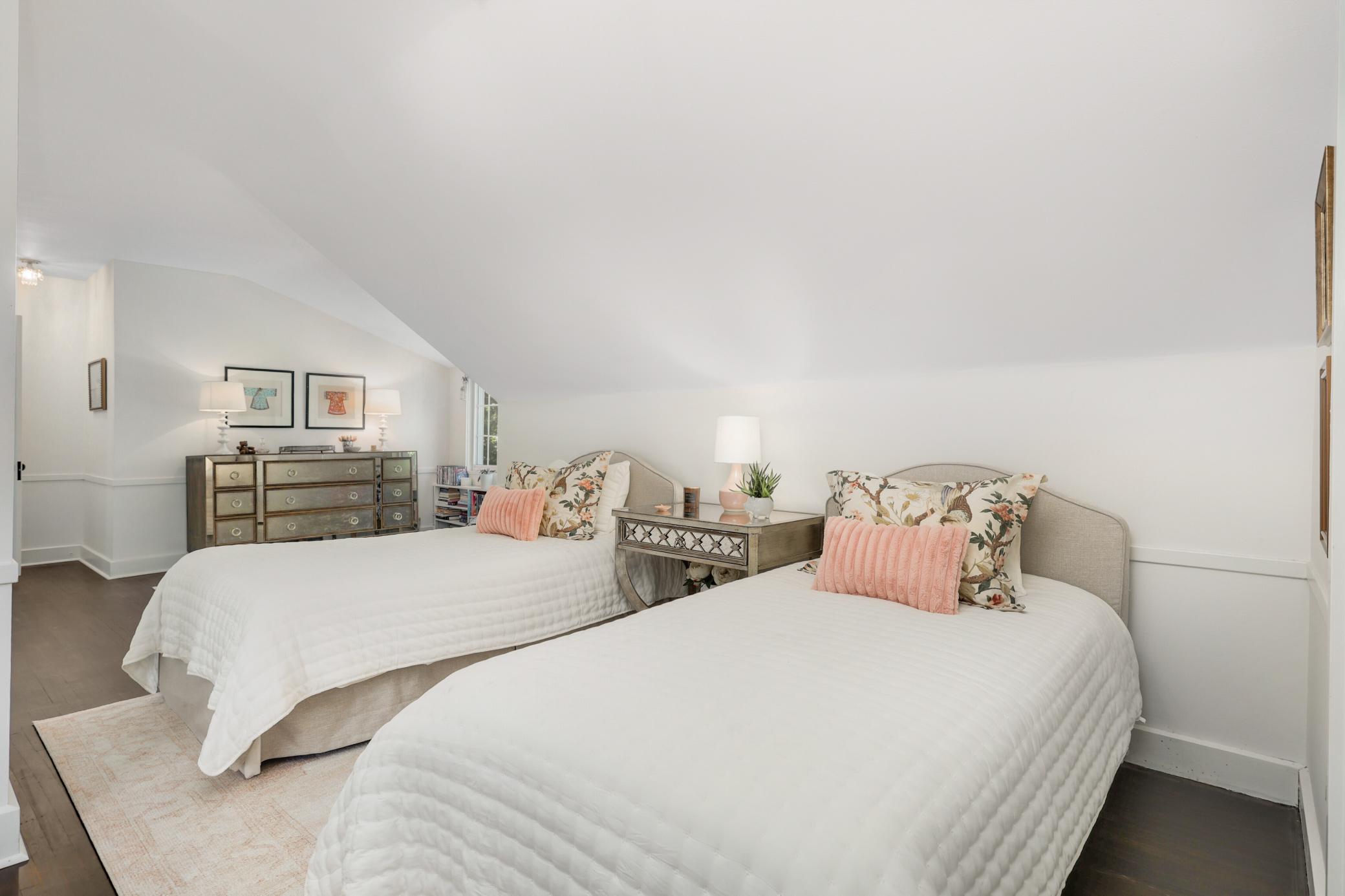 View of Residential at 1064 Lombard Avenue, Saint Paul MN 55105, Saint Paul (28 of 41) - Mike Wilen | Minnesota Team Real Estate