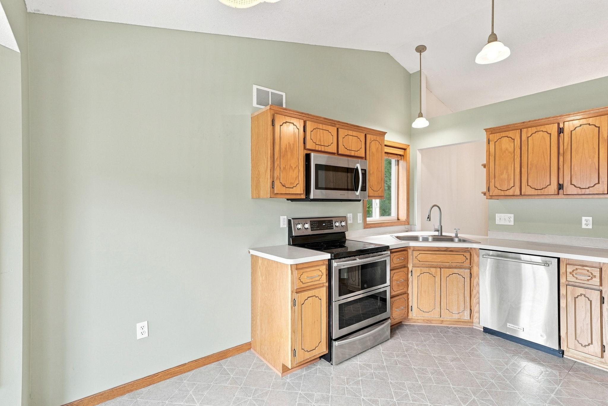 View of Residential at 2567 91st Avenue, Blaine MN 55449, Blaine (14 of 47) - Mike Wilen | Minnesota Team Real Estate