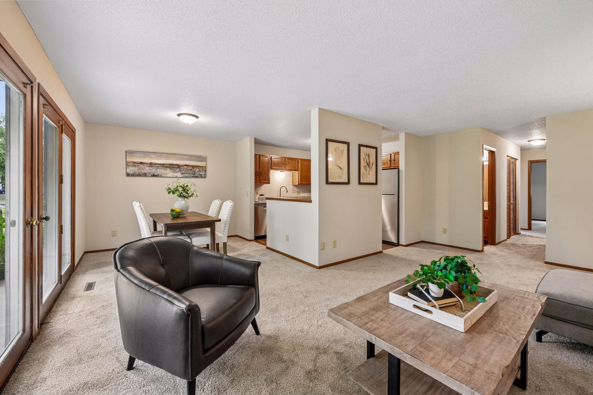 View of Residential at 15275 Lesley Lane, Eden Prairie MN 55346, Eden Prairie (6 of 25) - Mike Wilen | Minnesota Team Real Estate