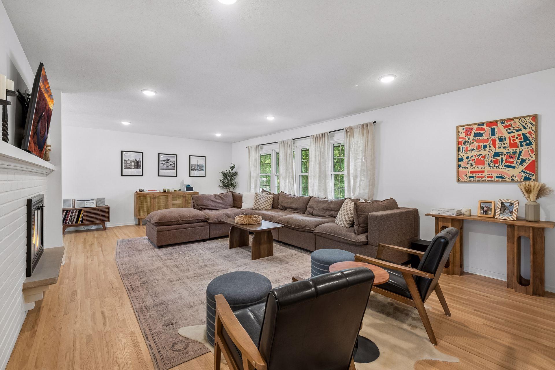 View of Residential at 2150 Aquila Avenue, Golden Valley MN 55427, Golden Valley (9 of 39) - Mike Wilen | Minnesota Team Real Estate