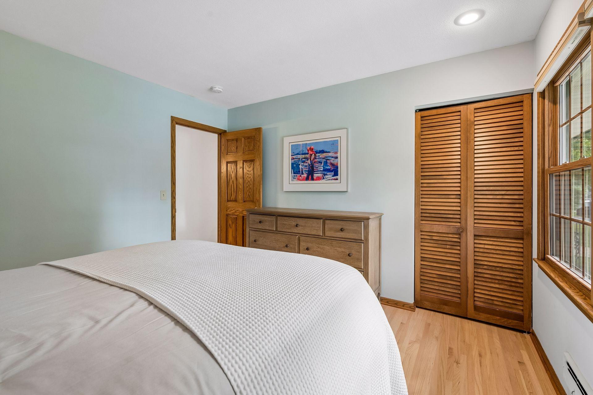 View of Residential at 2150 Aquila Avenue, Golden Valley MN 55427, Golden Valley (21 of 39) - Mike Wilen | Minnesota Team Real Estate