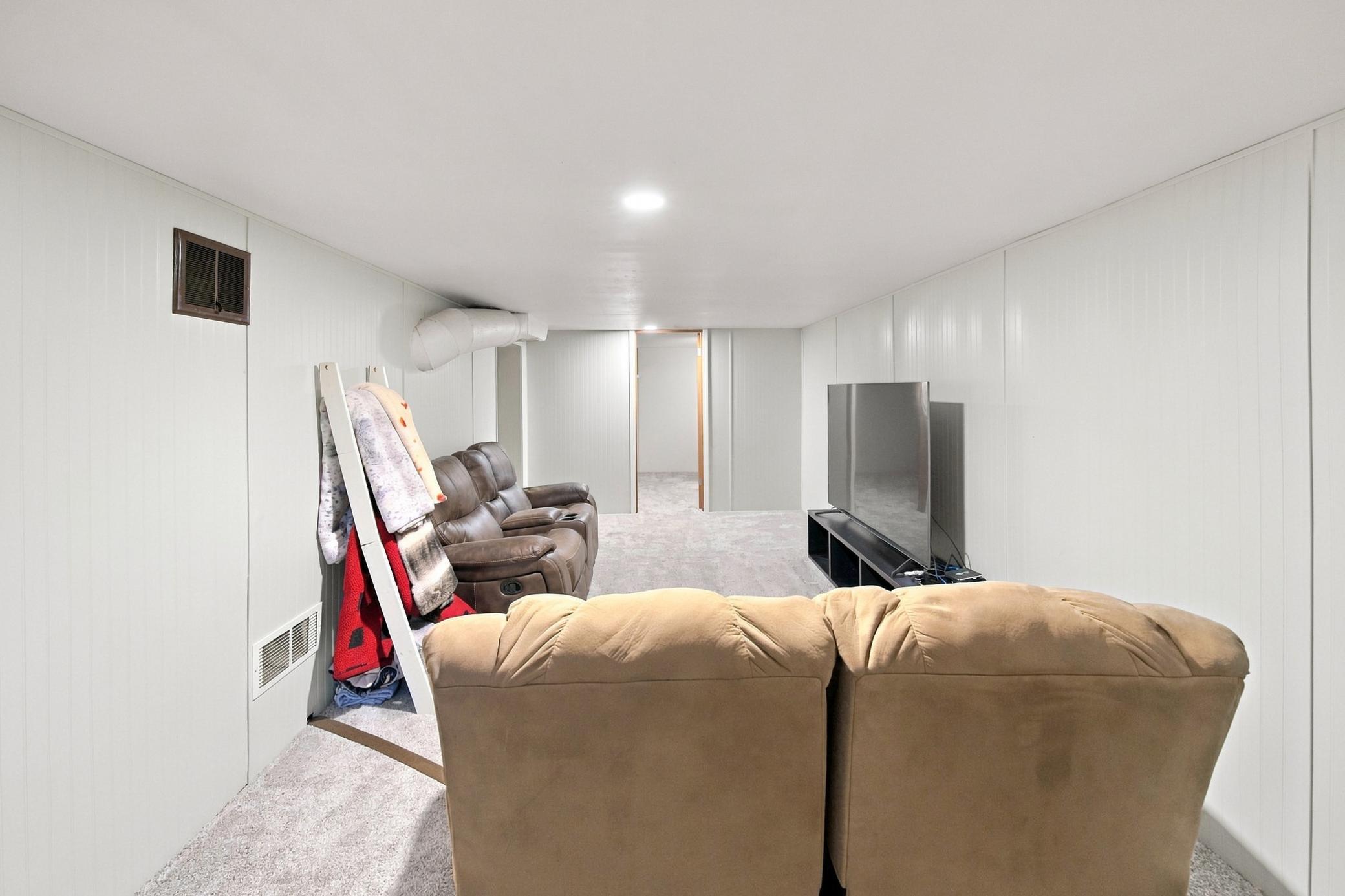 View of Residential at 7545 Vincent Avenue, Richfield MN 55423, Richfield (18 of 25) - Mike Wilen | Minnesota Team Real Estate