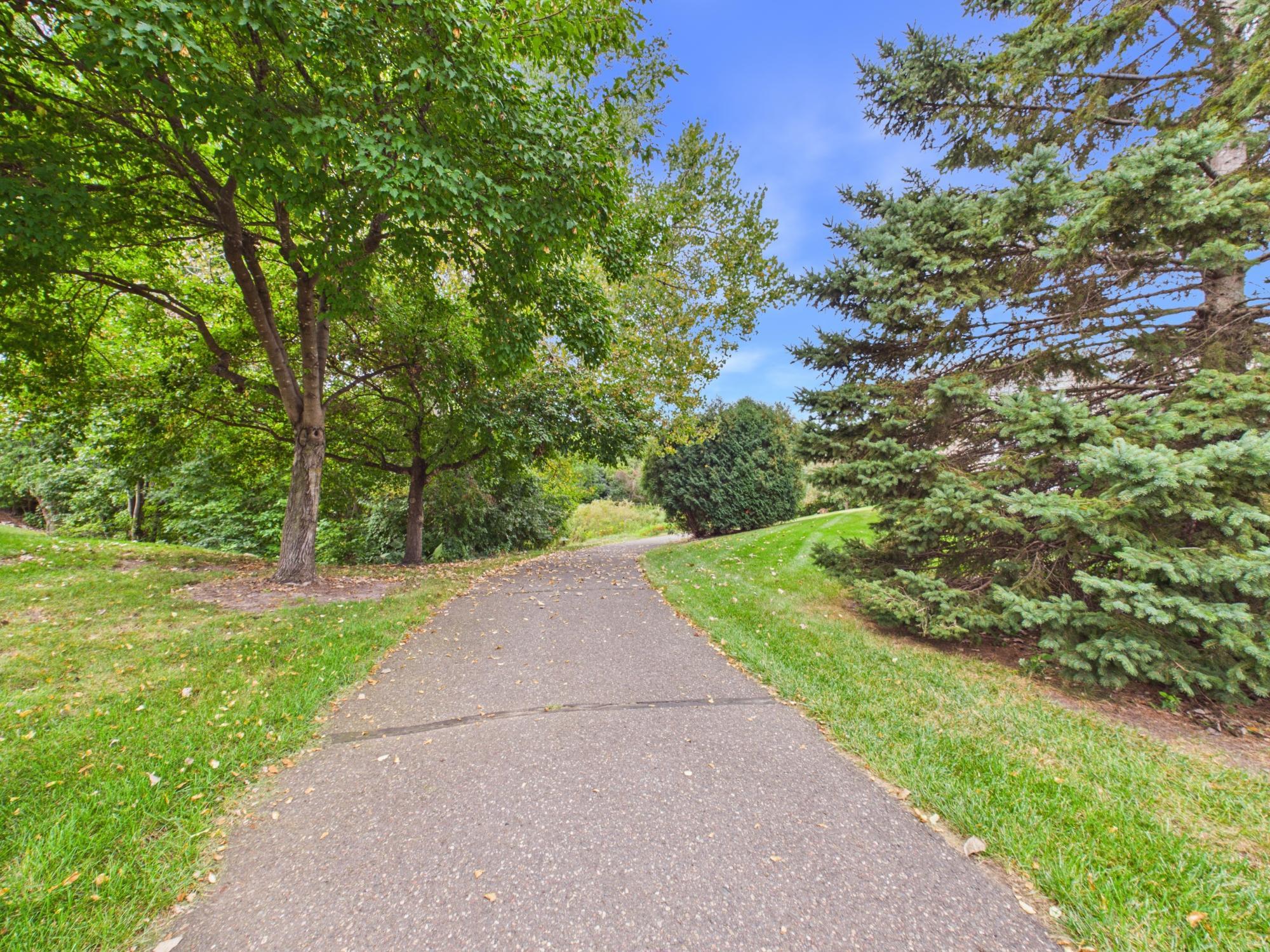 View of Residential at 920 Evergreen Court, Vadnais Heights MN 55127, Vadnais Heights (34 of 39) - Mike Wilen | Minnesota Team Real Estate
