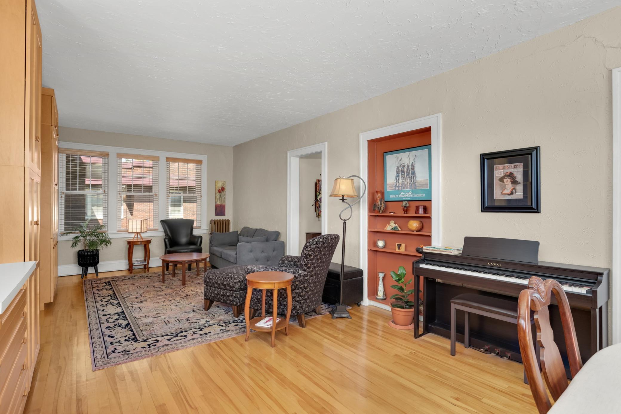 View of Residential at 127 Lexington Parkway #6, Saint Paul MN 55105, Saint Paul (9 of 38) - Mike Wilen | Minnesota Team Real Estate