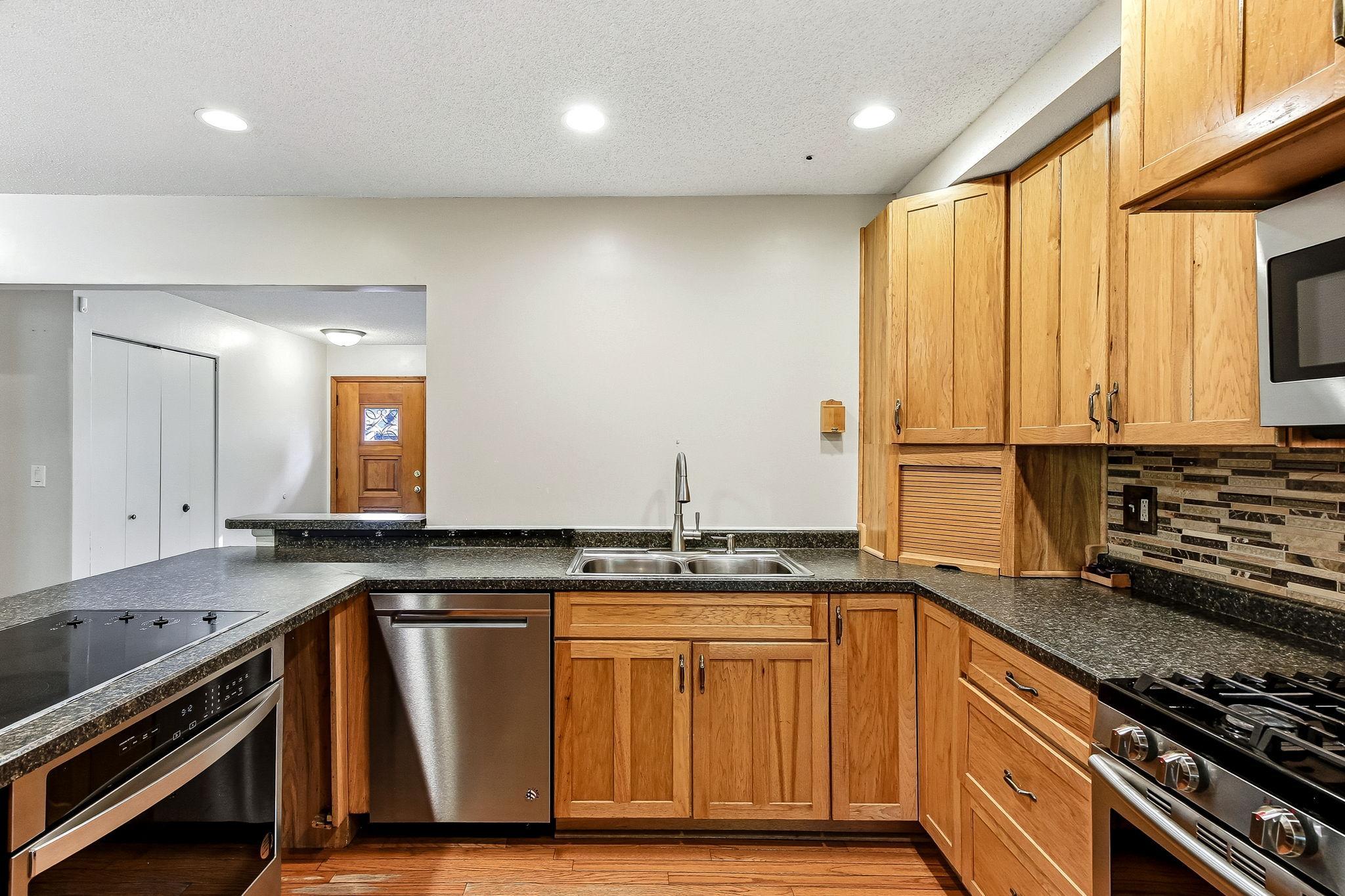 View of Residential at 8500 Quinn Avenue, Bloomington MN 55437, Bloomington (11 of 42) - Mike Wilen | Minnesota Team Real Estate