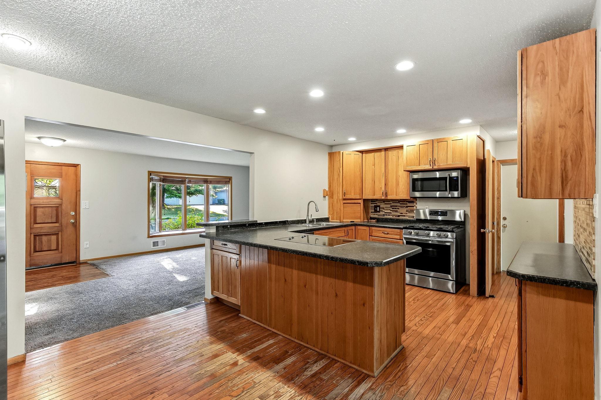 View of Residential at 8500 Quinn Avenue, Bloomington MN 55437, Bloomington (9 of 42) - Mike Wilen | Minnesota Team Real Estate