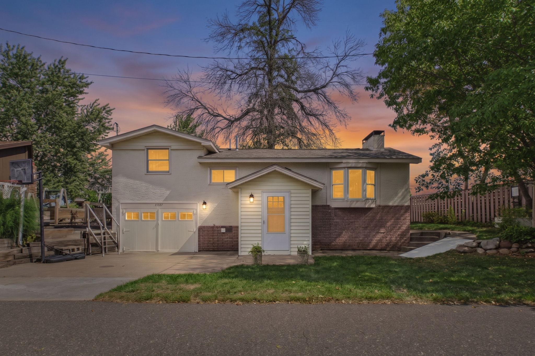 View of Residential at 21327 OLD LAKE GEORGE BLVD, Oak Grove MN 55303, Oak Grove (30 of 41) - Mike Wilen | Minnesota Team Real Estate