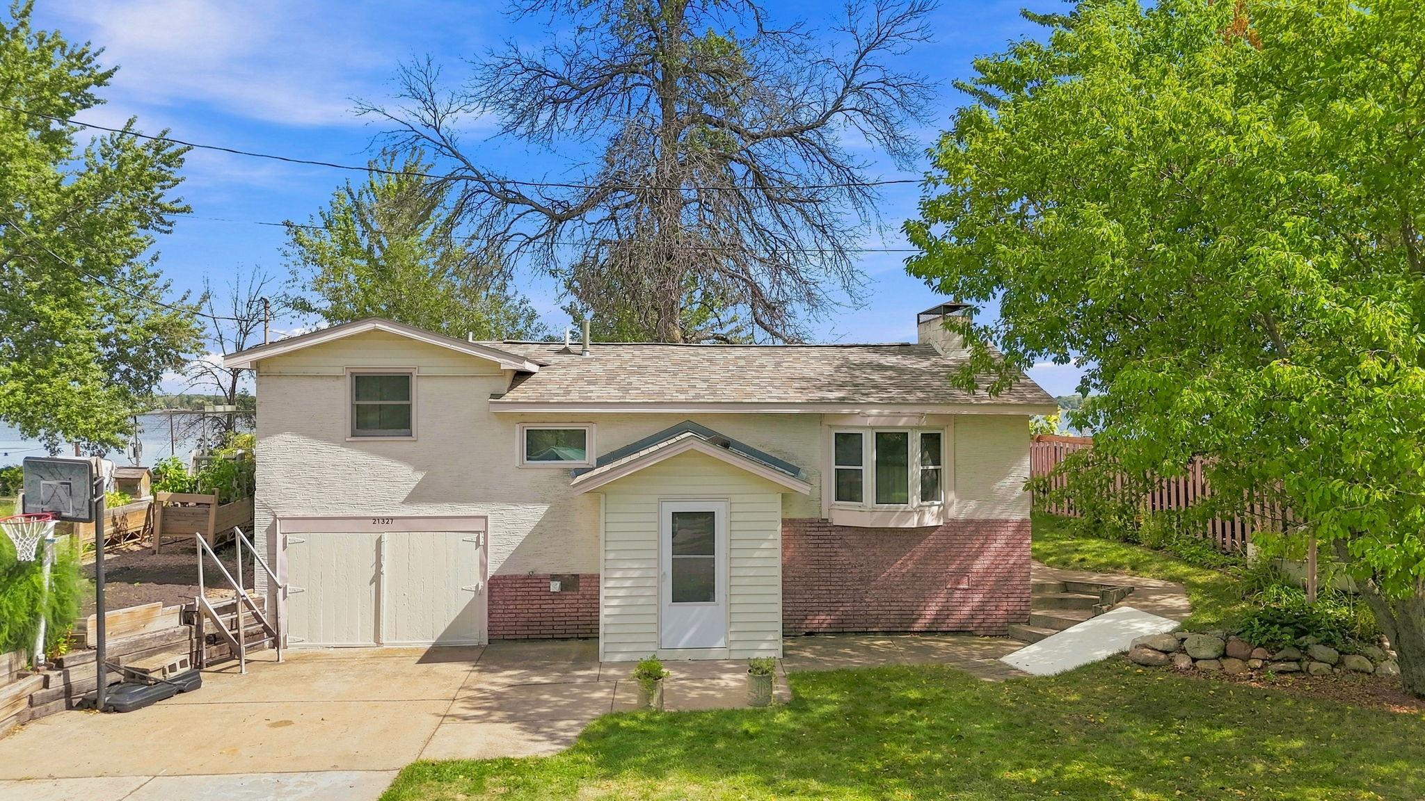 View of Residential at 21327 OLD LAKE GEORGE BLVD, Oak Grove MN 55303, Oak Grove (31 of 41) - Mike Wilen | Minnesota Team Real Estate