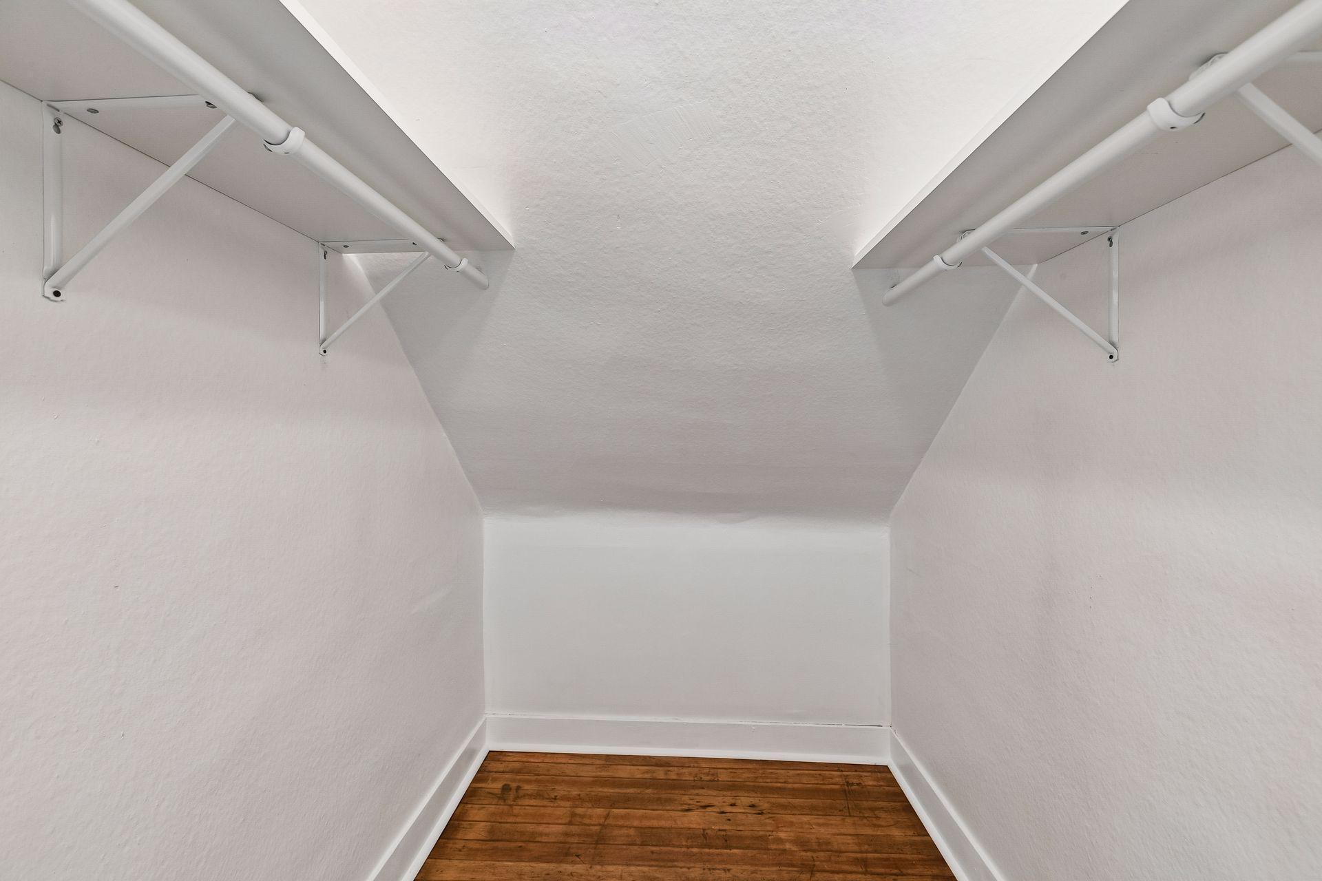 View of Residential at 2523 Arthur Street, Minneapolis MN 55418, Minneapolis (25 of 40) - Mike Wilen | Minnesota Team Real Estate