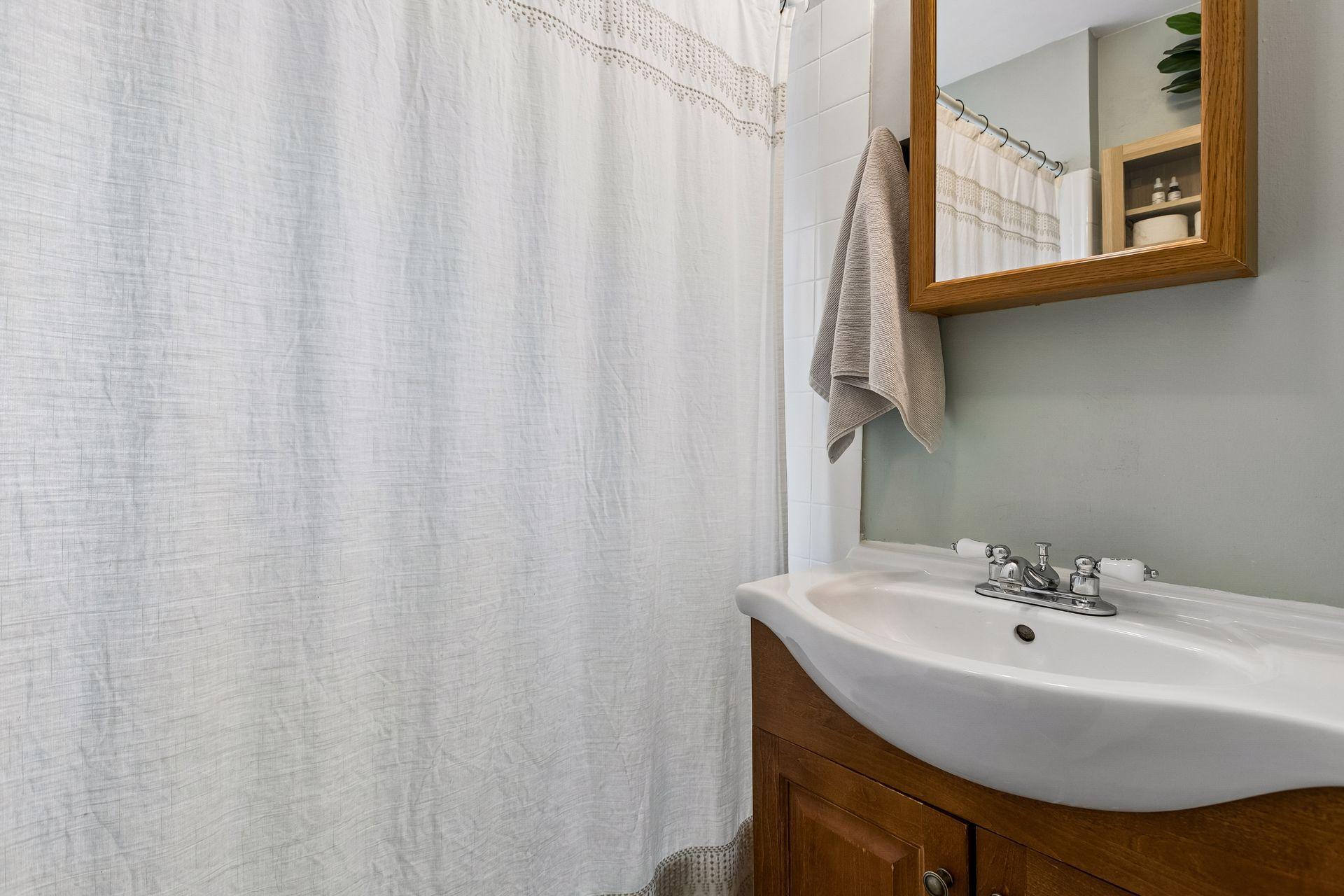 View of Residential at 2523 Arthur Street, Minneapolis MN 55418, Minneapolis (21 of 40) - Mike Wilen | Minnesota Team Real Estate
