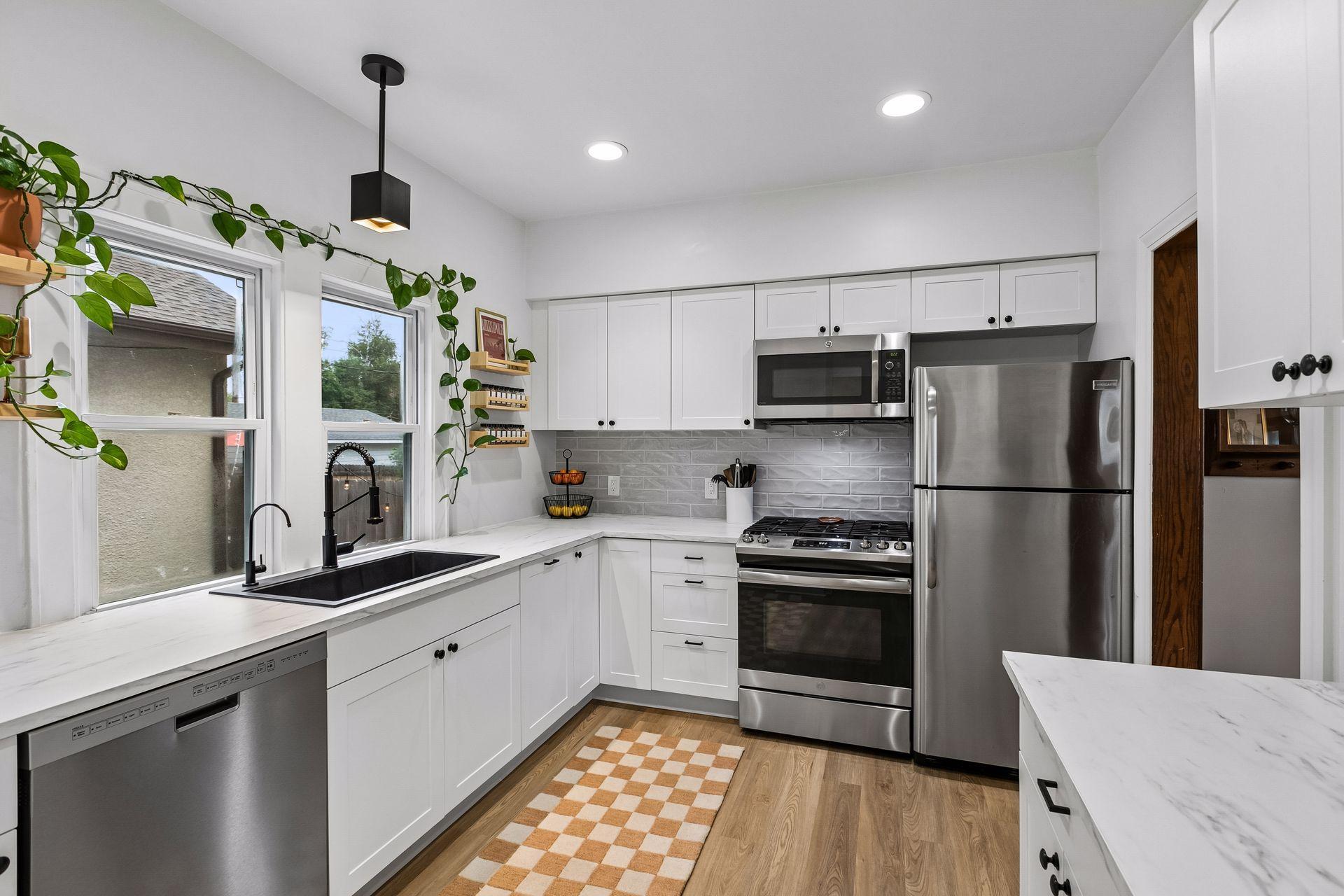 View of Residential at 2523 Arthur Street, Minneapolis MN 55418, Minneapolis (13 of 40) - Mike Wilen | Minnesota Team Real Estate