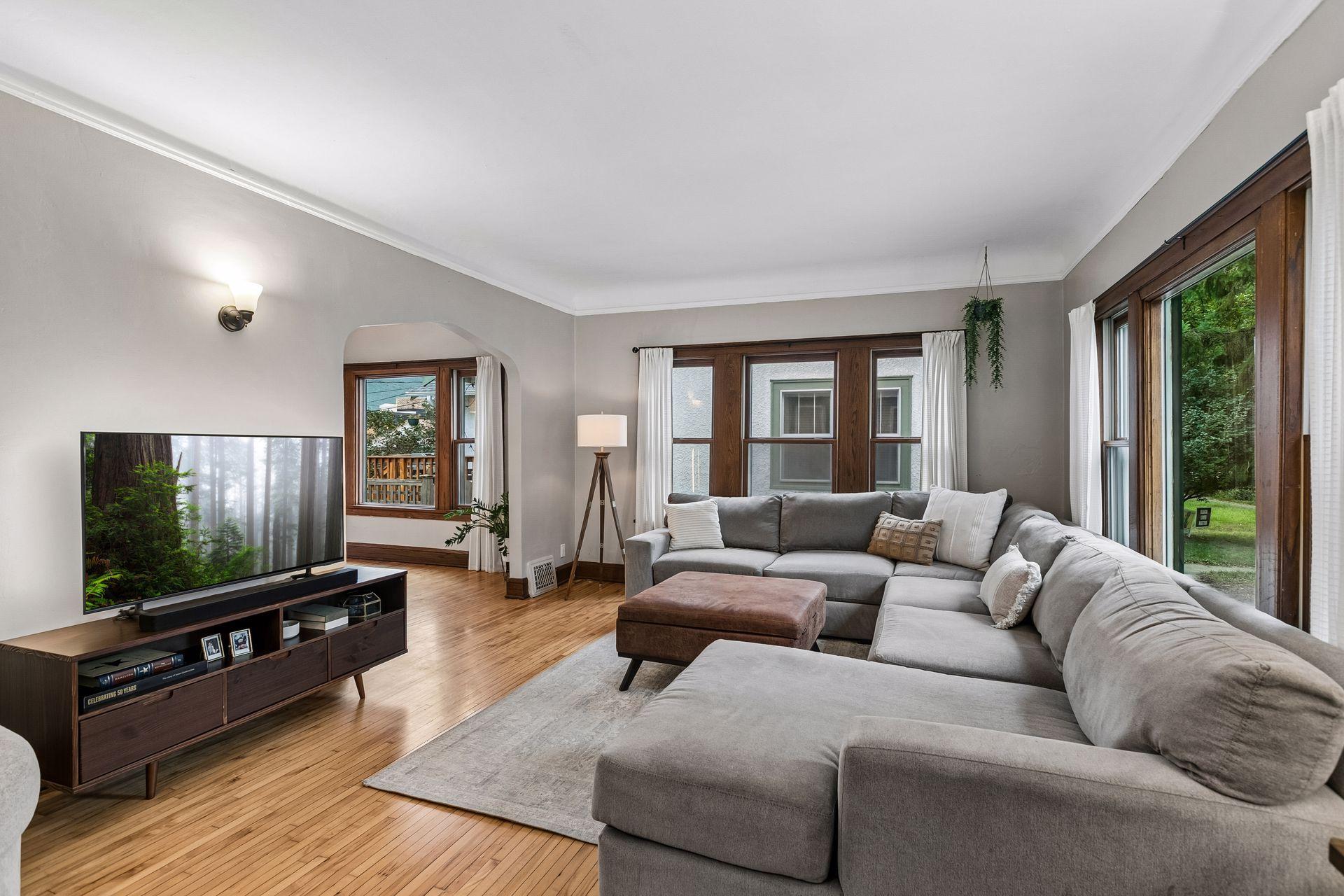 View of Residential at 2523 Arthur Street, Minneapolis MN 55418, Minneapolis (3 of 40) - Mike Wilen | Minnesota Team Real Estate