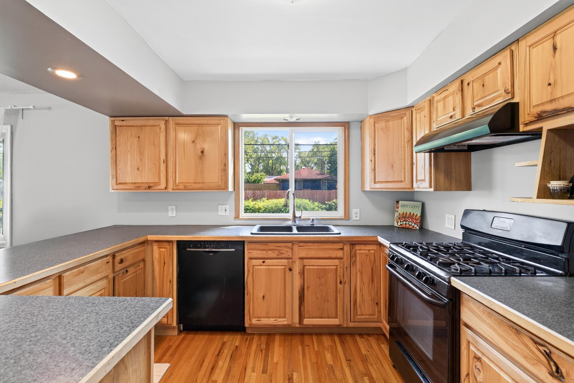 View of Residential at 8945 Colfax Avenue, Bloomington MN 55420, Bloomington (5 of 34) - Mike Wilen | Minnesota Team Real Estate