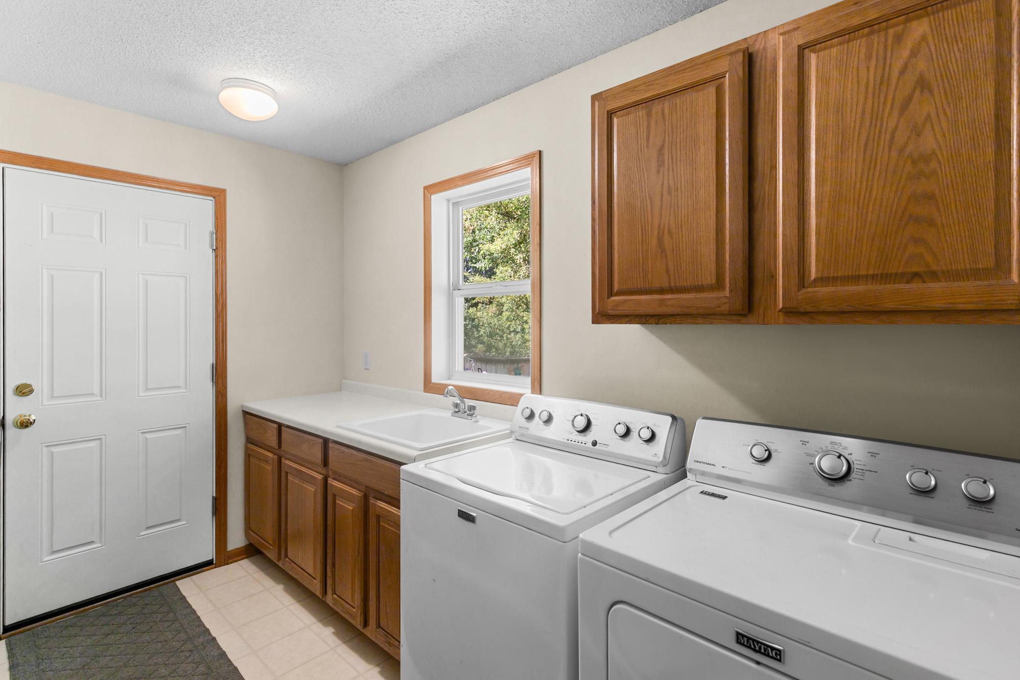 View of Residential at 379 Wheelock Parkway, Saint Paul MN 55130, Saint Paul (17 of 33) - Mike Wilen | Minnesota Team Real Estate