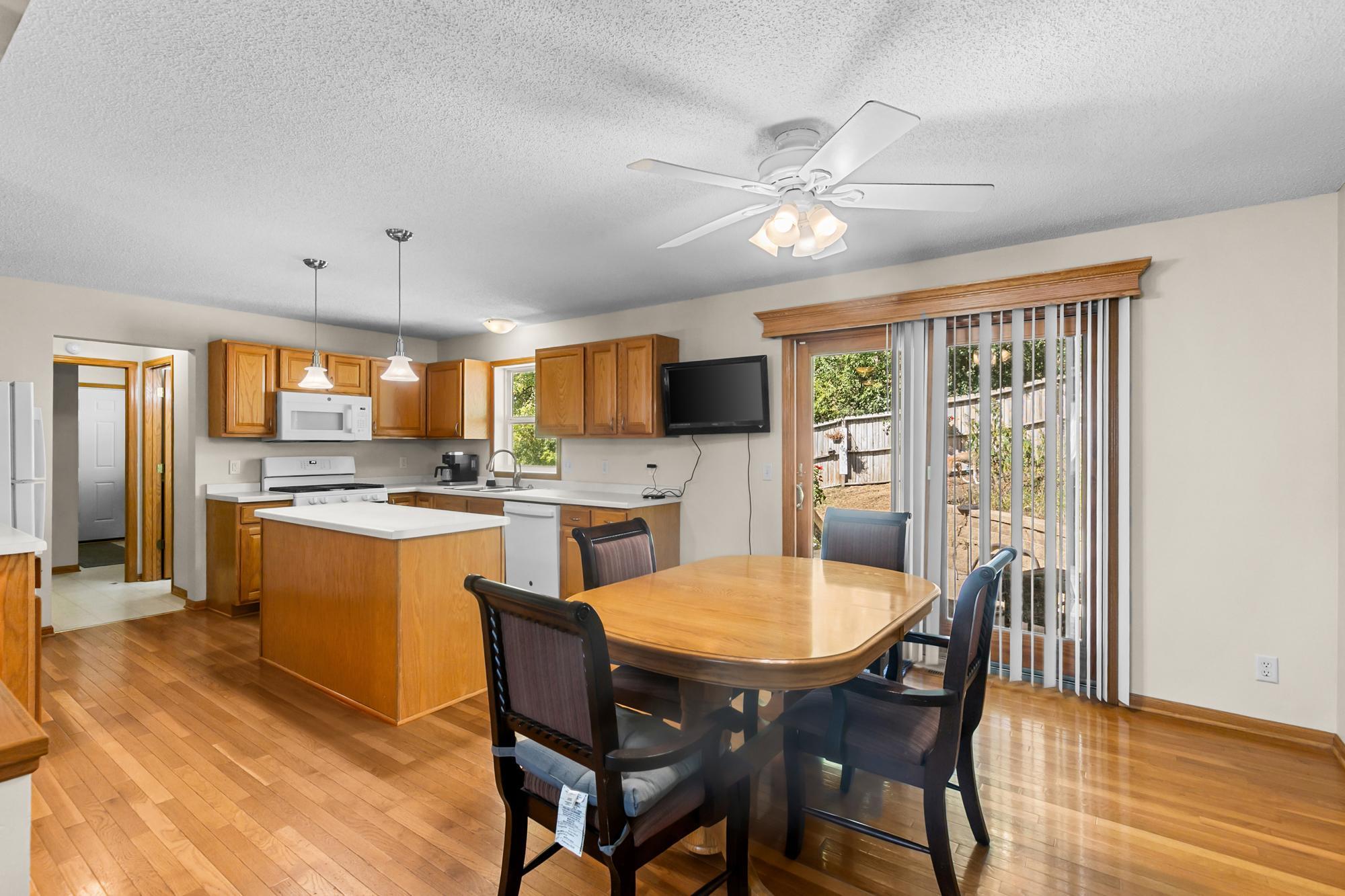 View of Residential at 379 Wheelock Parkway, Saint Paul MN 55130, Saint Paul (15 of 33) - Mike Wilen | Minnesota Team Real Estate