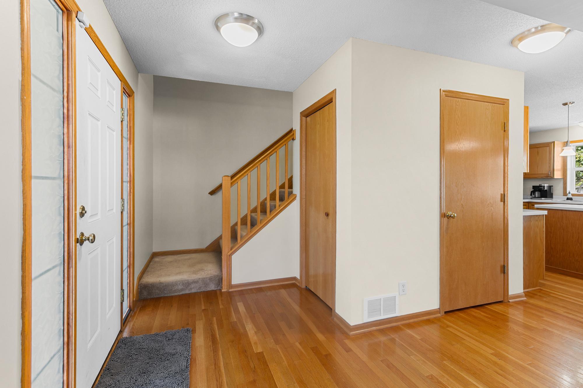 View of Residential at 379 Wheelock Parkway, Saint Paul MN 55130, Saint Paul (5 of 33) - Mike Wilen | Minnesota Team Real Estate