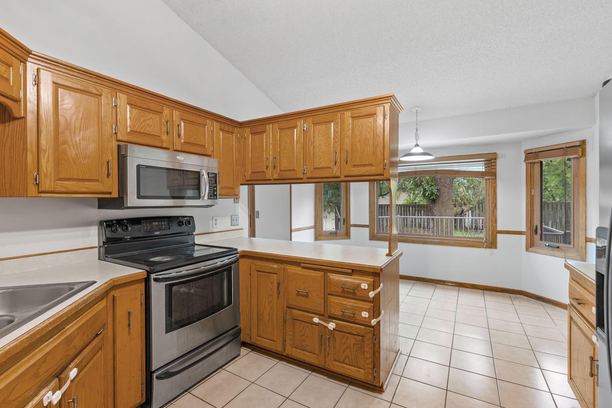 View of Residential at 9163 Ranchview Lane, Maple Grove MN 55369, Maple Grove (6 of 23) - Mike Wilen | Minnesota Team Real Estate