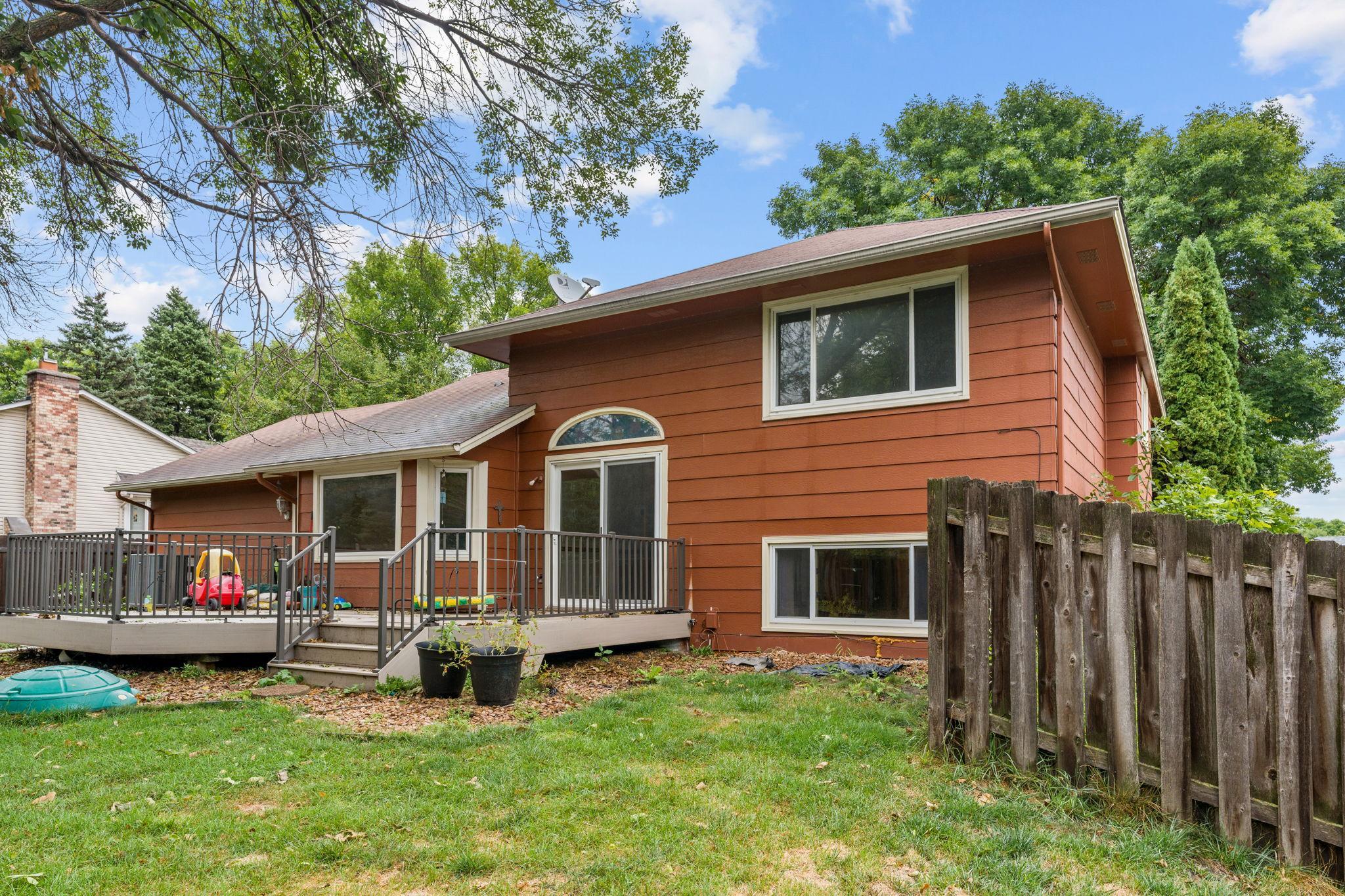 View of Residential at 9163 Ranchview Lane, Maple Grove MN 55369, Maple Grove (22 of 23) - Mike Wilen | Minnesota Team Real Estate