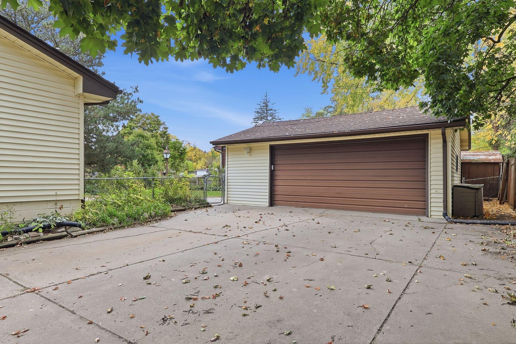 View of Residential at 9087 Northwood Parkway, New Hope MN 55427, New Hope (30 of 37) - Mike Wilen | Minnesota Team Real Estate