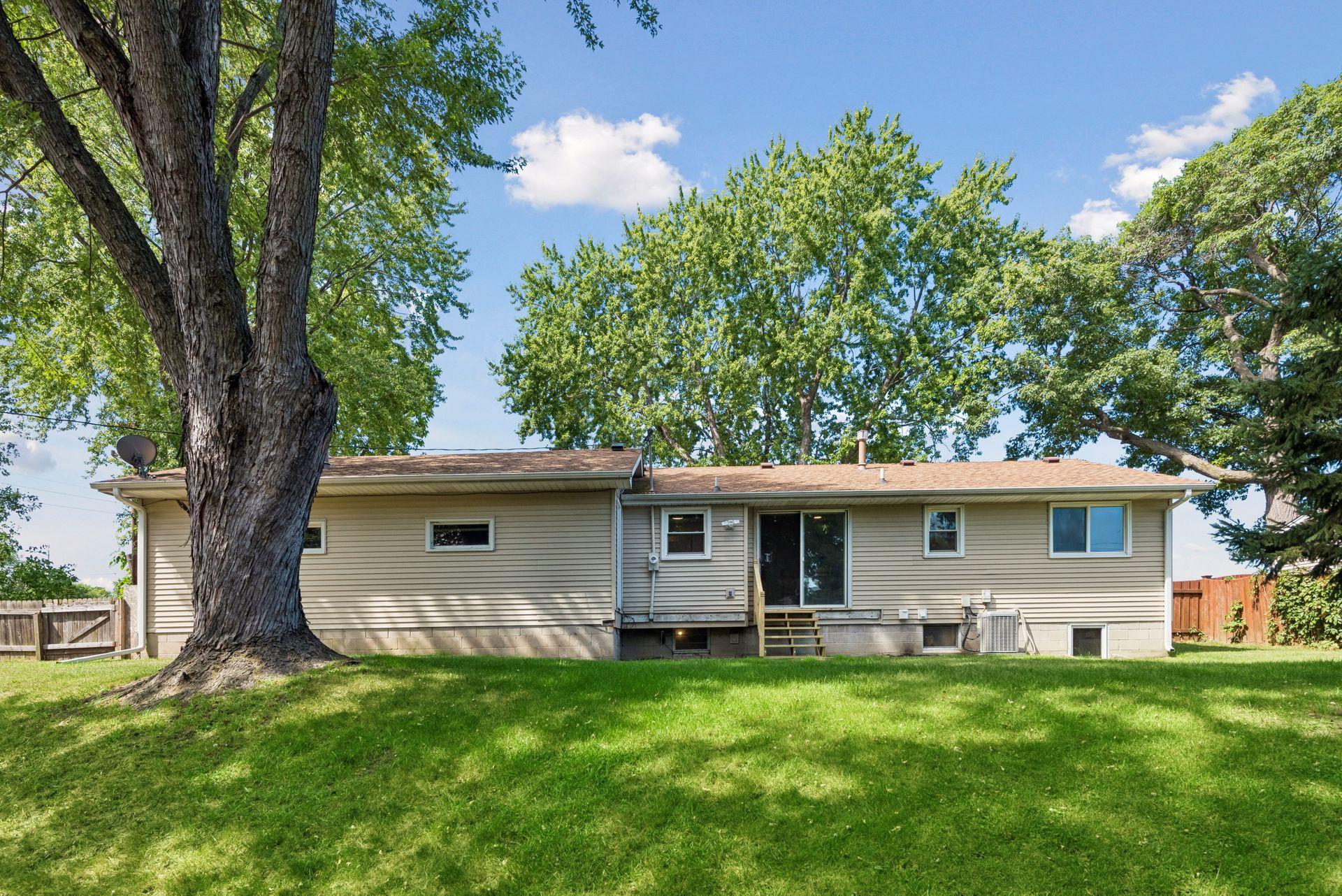 View of Residential at 2708 Boone Avenue, New Hope MN 55427, New Hope (35 of 41) - Mike Wilen | Minnesota Team Real Estate