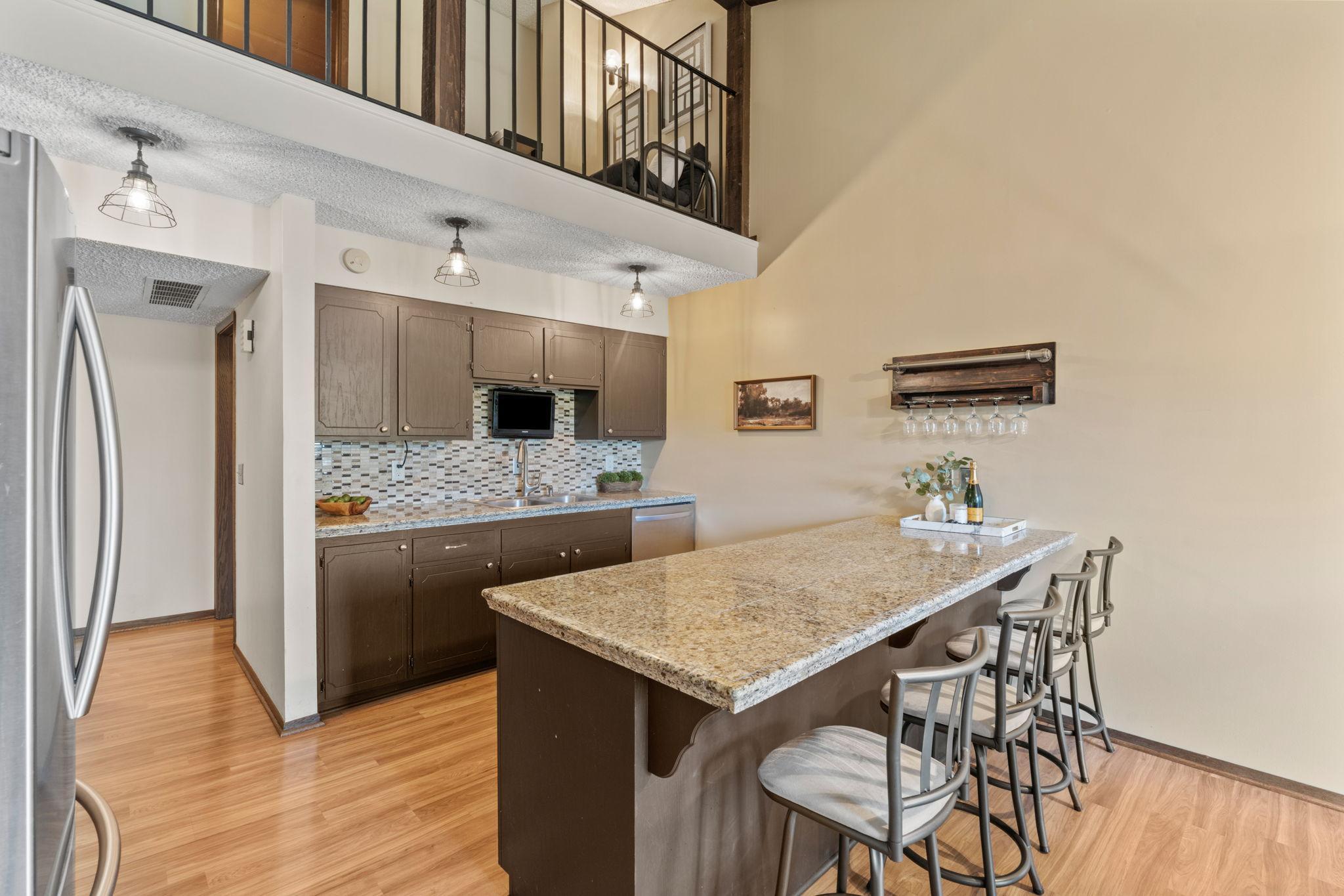 View of Residential at 14330 Fairway Drive, Eden Prairie MN 55344, Eden Prairie (17 of 37) - Mike Wilen | Minnesota Team Real Estate