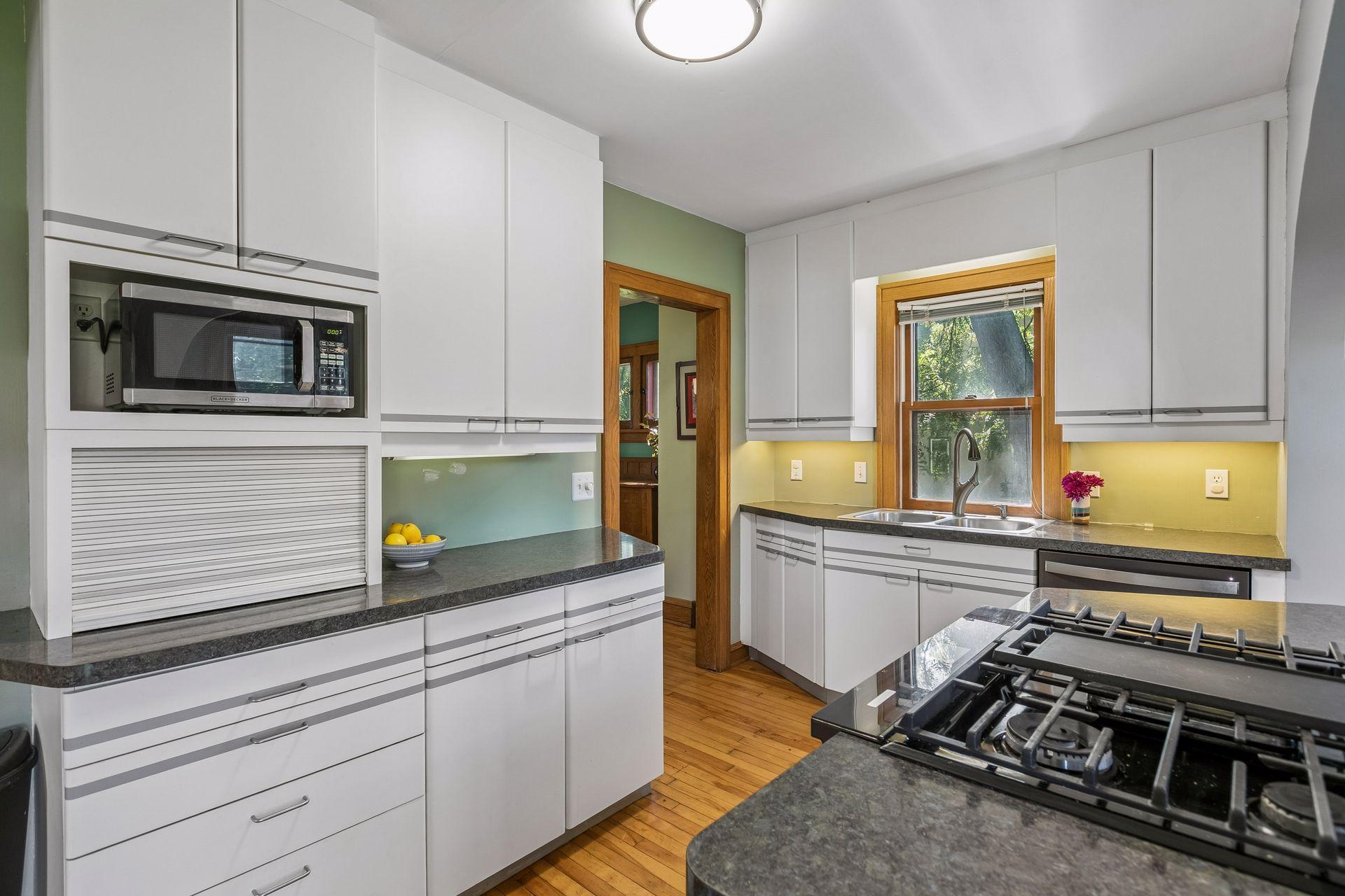 View of Residential at 2761 Zenith Avenue, Robbinsdale MN 55422, Robbinsdale (14 of 37) - Mike Wilen | Minnesota Team Real Estate