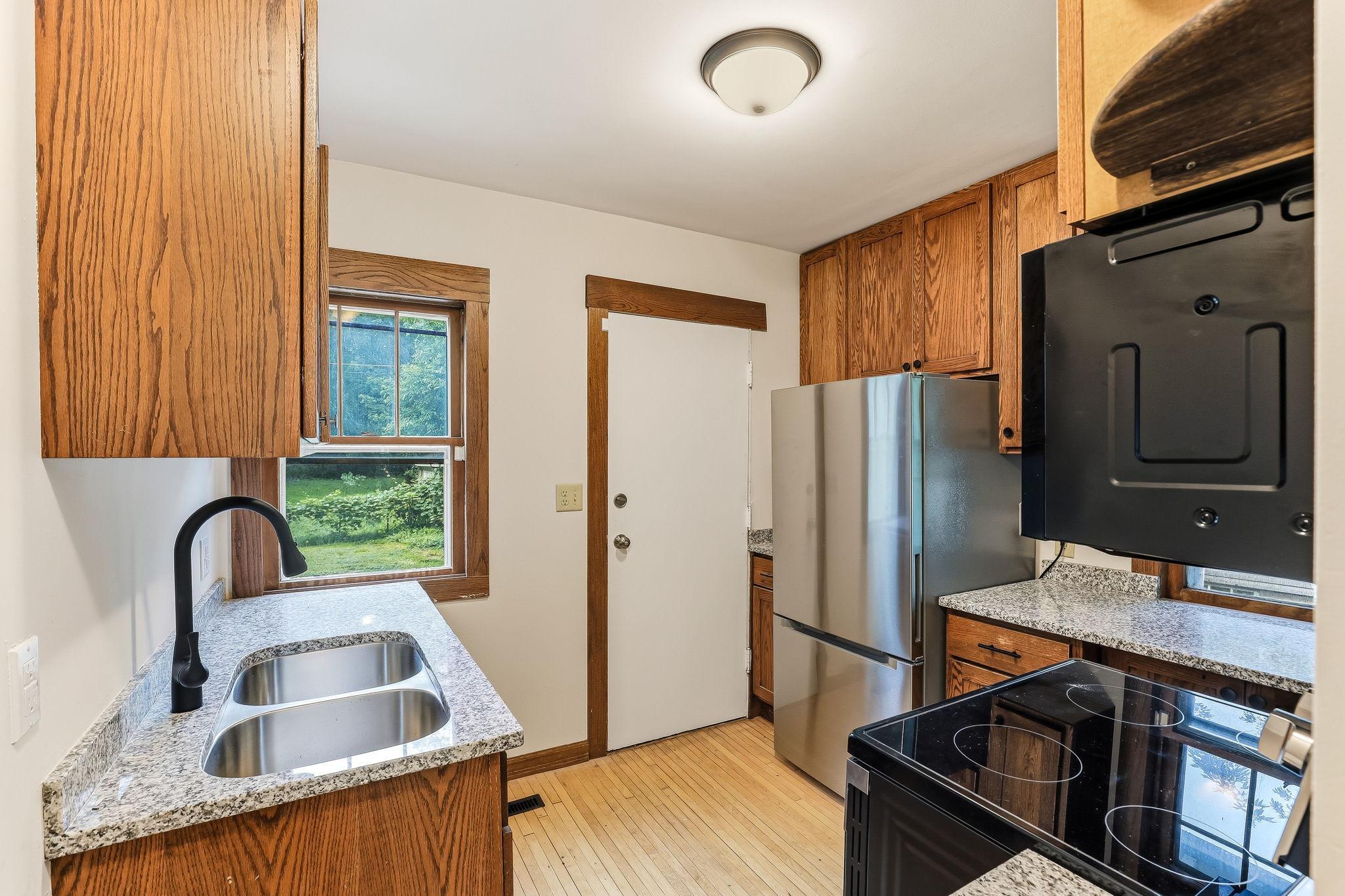 View of Residential at 1812 Minnehaha Avenue, Saint Paul MN 55119, Saint Paul (7 of 25) - Mike Wilen | Minnesota Team Real Estate