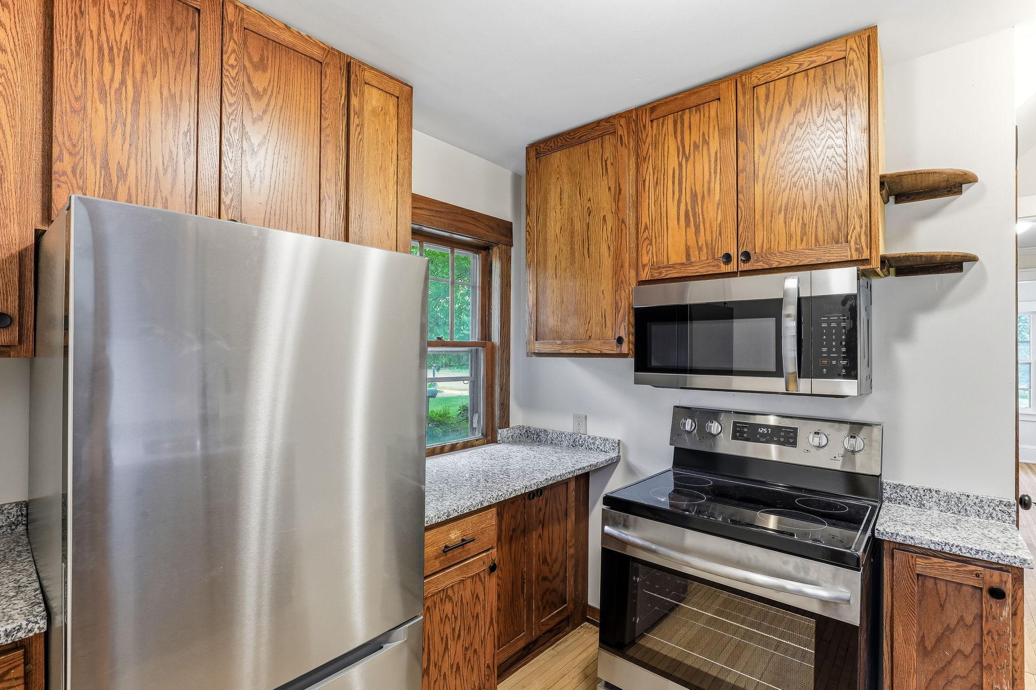 View of Residential at 1812 Minnehaha Avenue, Saint Paul MN 55119, Saint Paul (8 of 25) - Mike Wilen | Minnesota Team Real Estate