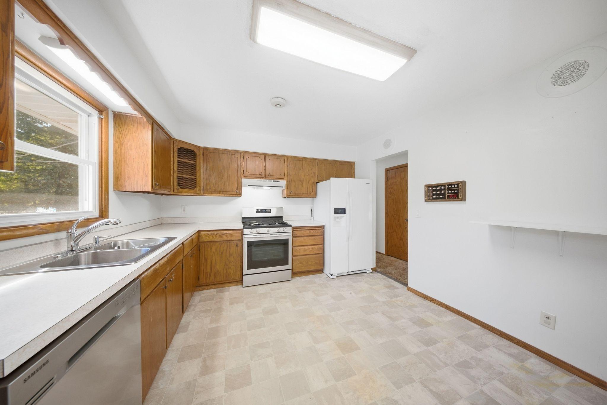 View of Residential at 16746 Gannon Avenue, Rosemount MN 55068, Rosemount (6 of 24) - Mike Wilen | Minnesota Team Real Estate