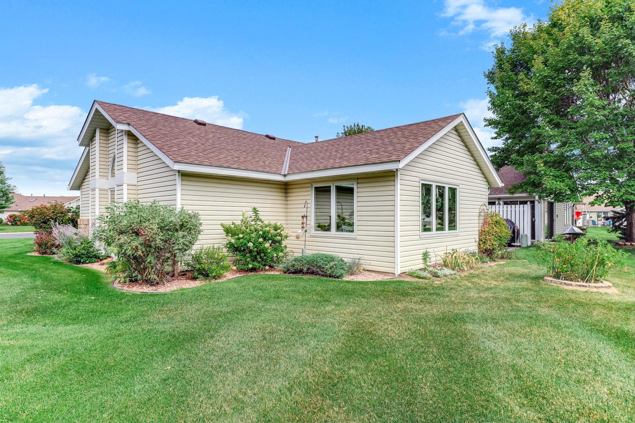 View of Residential at 9205 Yorkshire Lane, Brooklyn Park MN 55443, Brooklyn Park (30 of 31) - Mike Wilen | Minnesota Team Real Estate