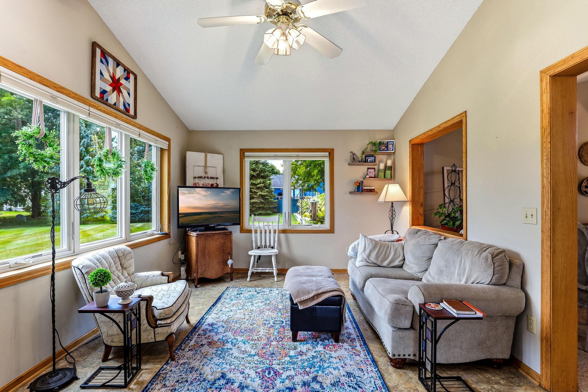 View of Residential at 9205 Yorkshire Lane, Brooklyn Park MN 55443, Brooklyn Park (15 of 31) - Mike Wilen | Minnesota Team Real Estate