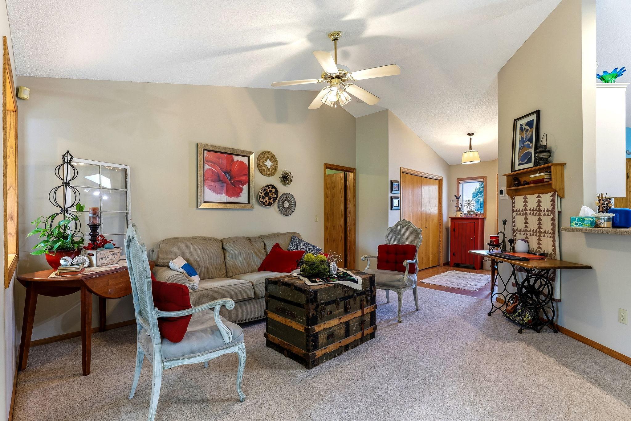 View of Residential at 9205 Yorkshire Lane, Brooklyn Park MN 55443, Brooklyn Park (8 of 31) - Mike Wilen | Minnesota Team Real Estate